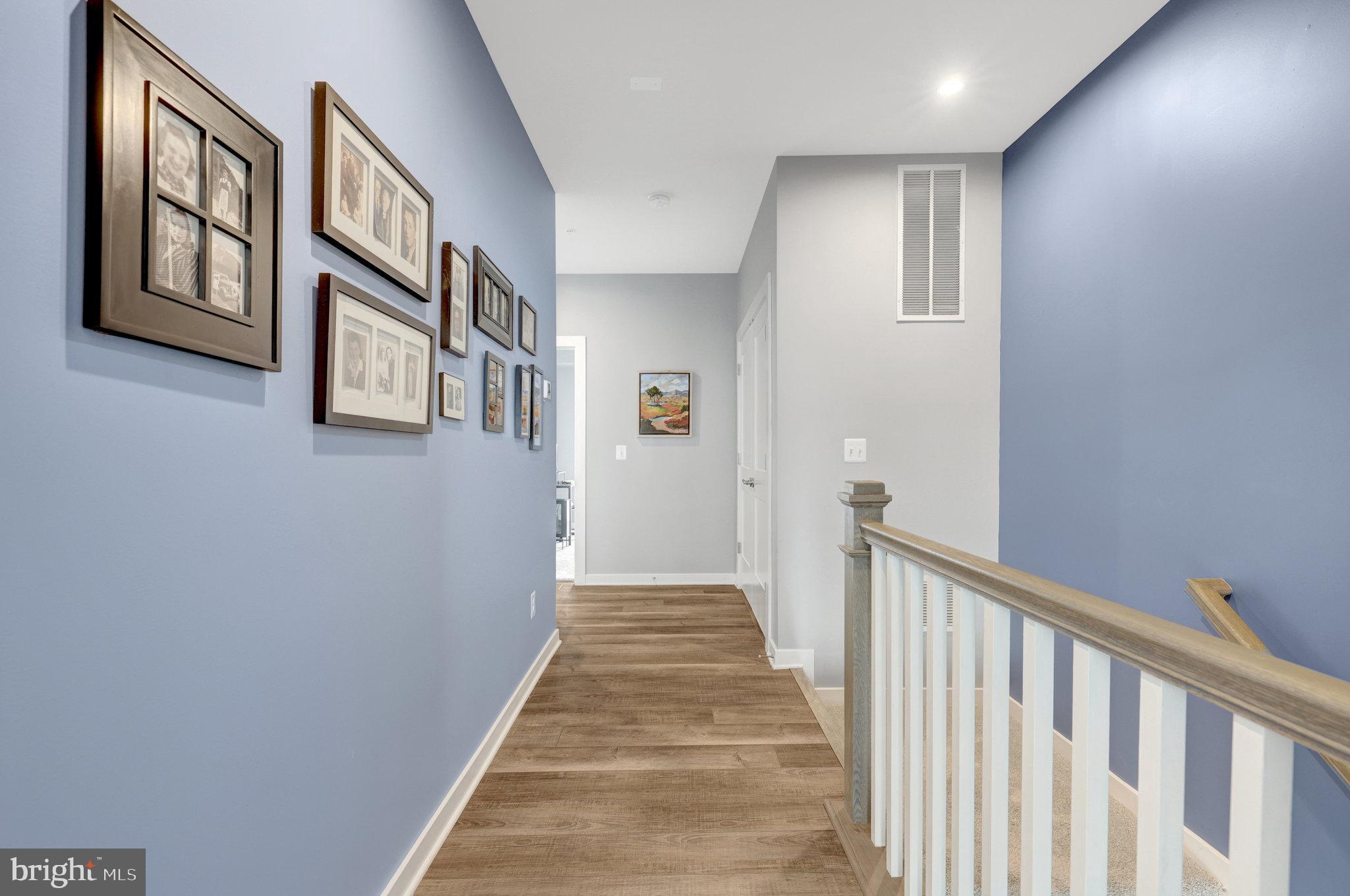 1130 MADEIRA TERRACE SE