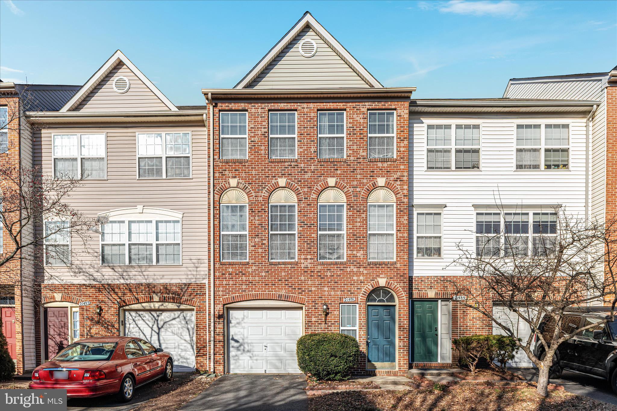 21491 RUSTY BLACKHAW SQUARE