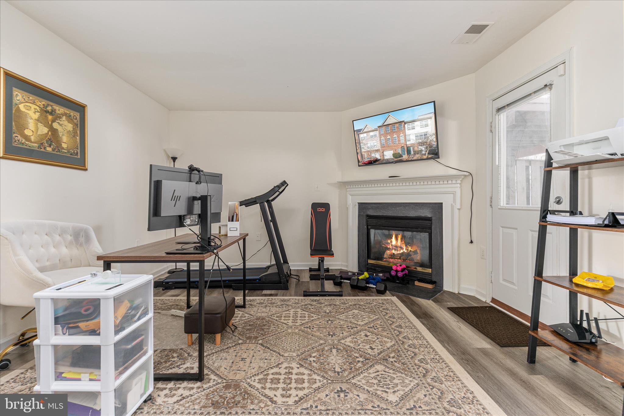 21491 RUSTY BLACKHAW SQUARE