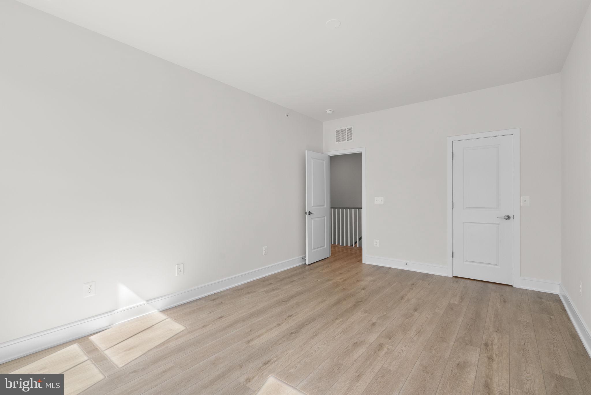 21752 DOLLIS HILL TERRACE