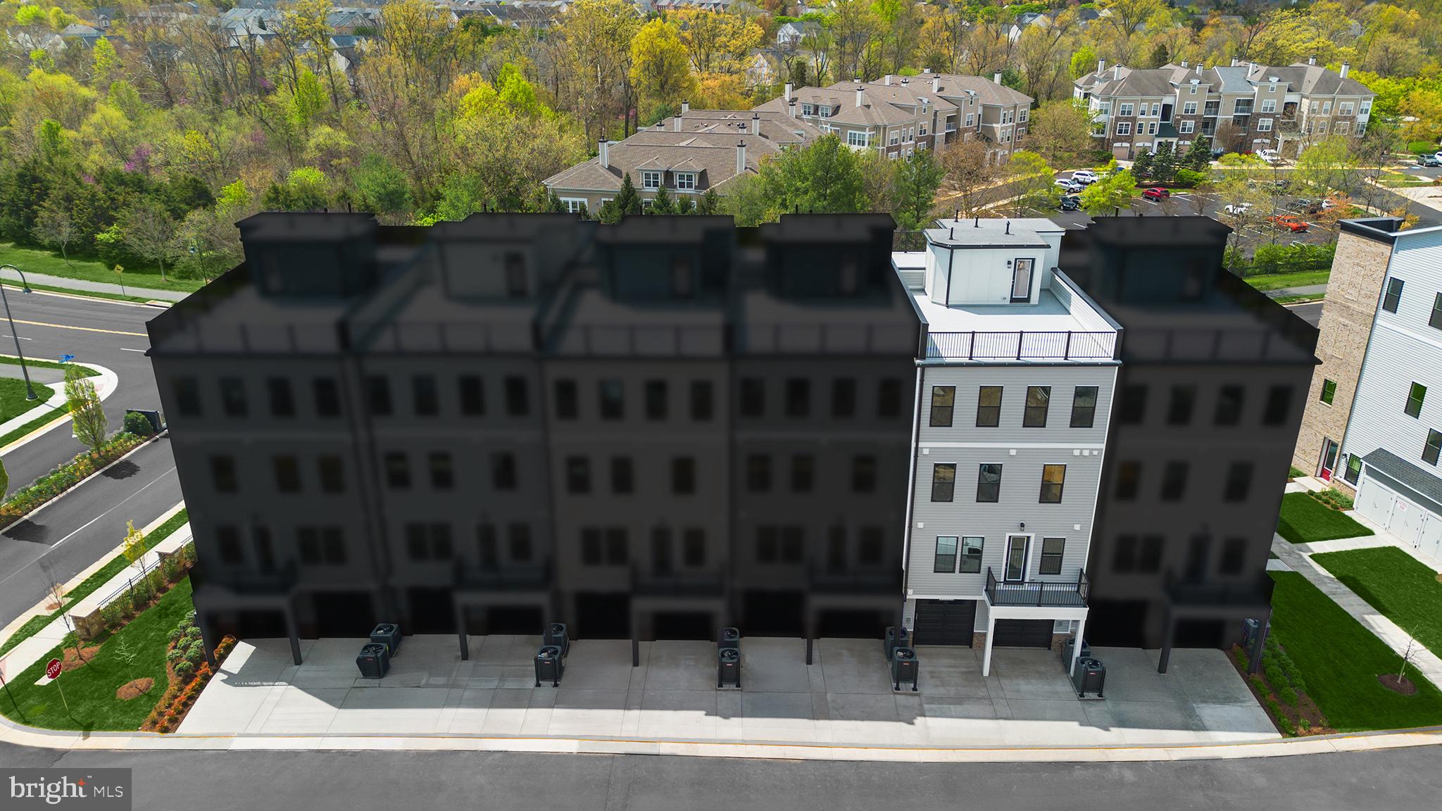 43302 FARRINGDON SQUARE