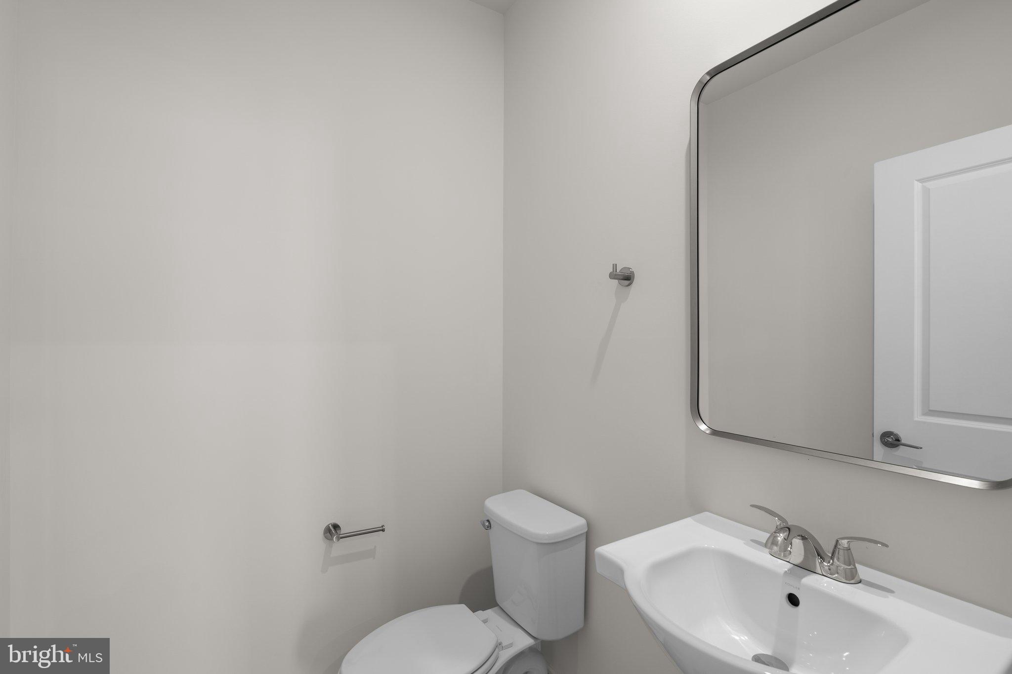 43302 FARRINGDON SQUARE