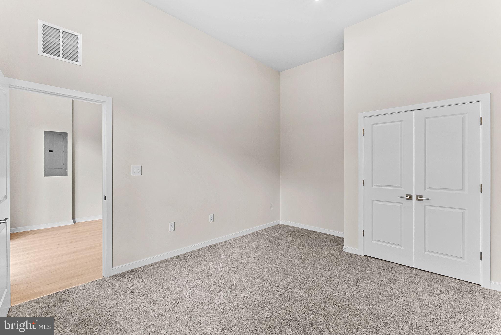 19716 MYSTIC MAROON TERRACE