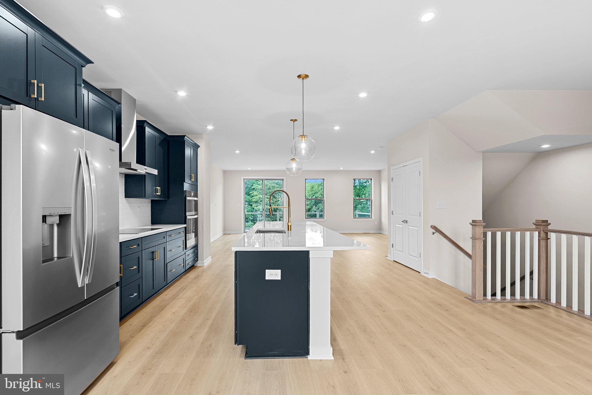 19716 MYSTIC MAROON TERRACE