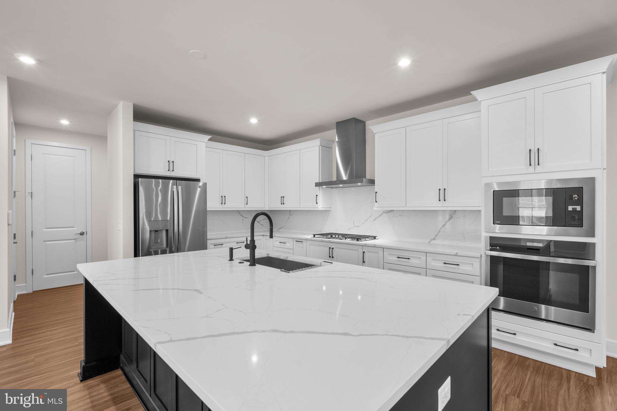 41878 NIGHT NURSE CIRCLE