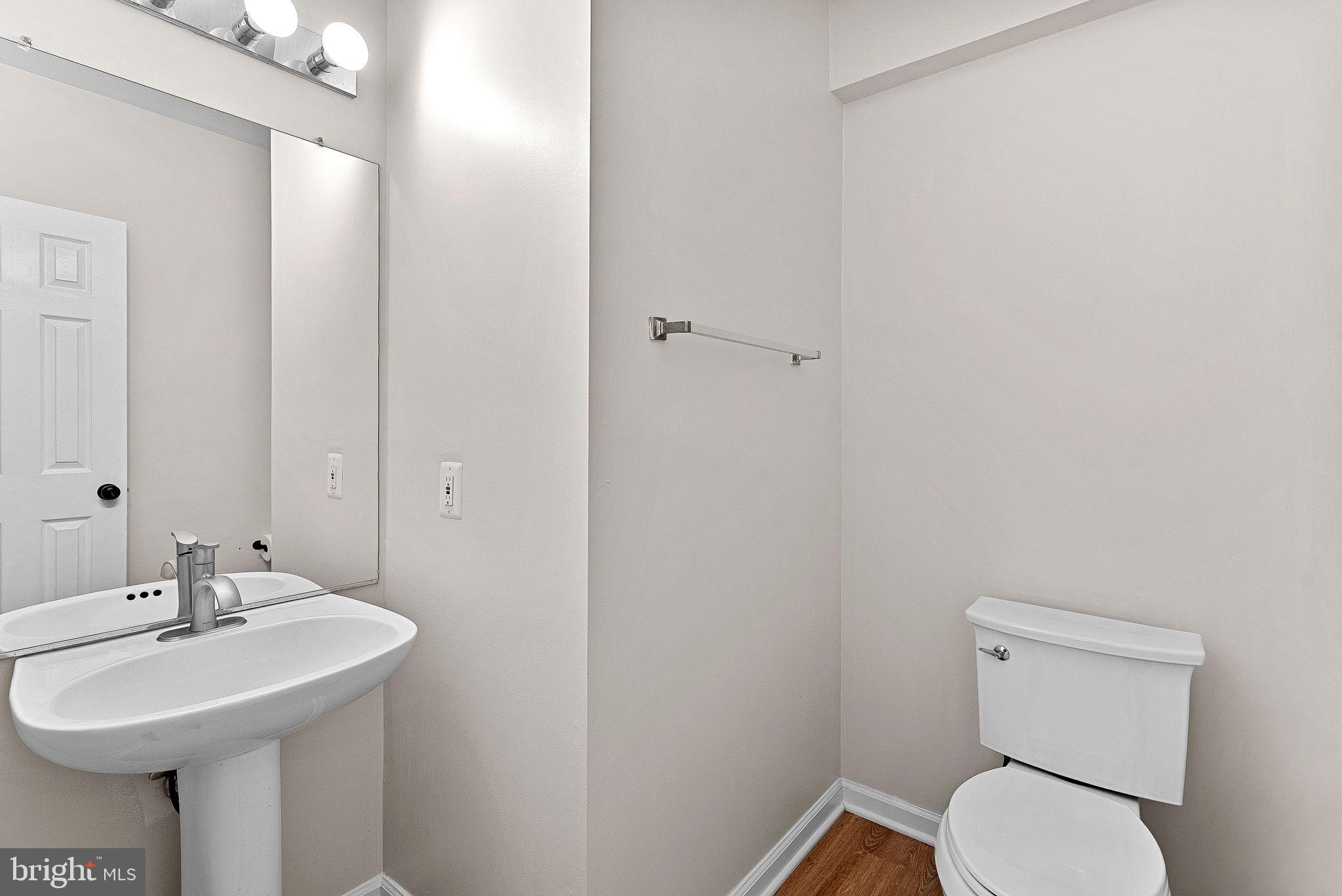 20905 SANDSTONE SQUARE