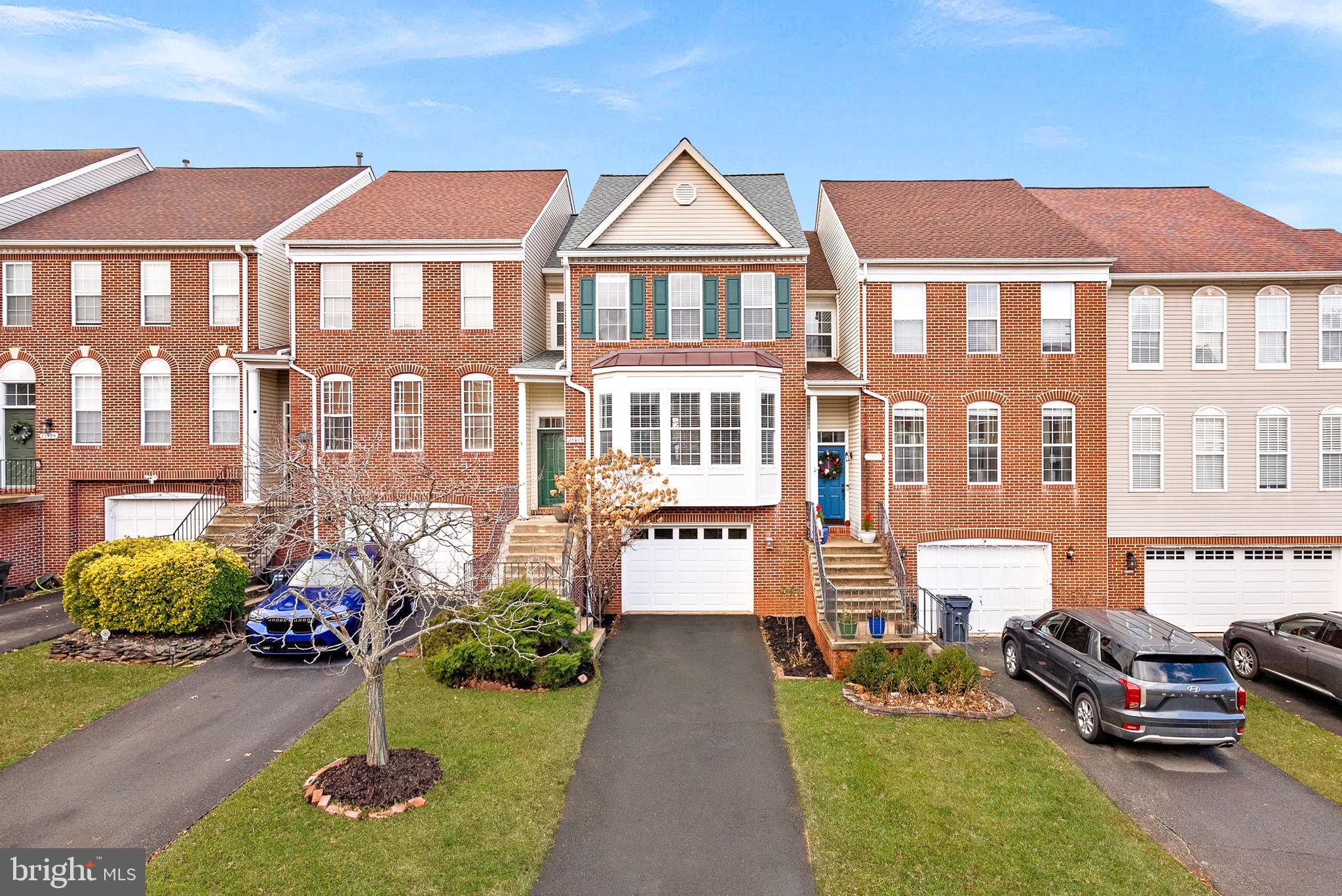 20905 SANDSTONE SQUARE