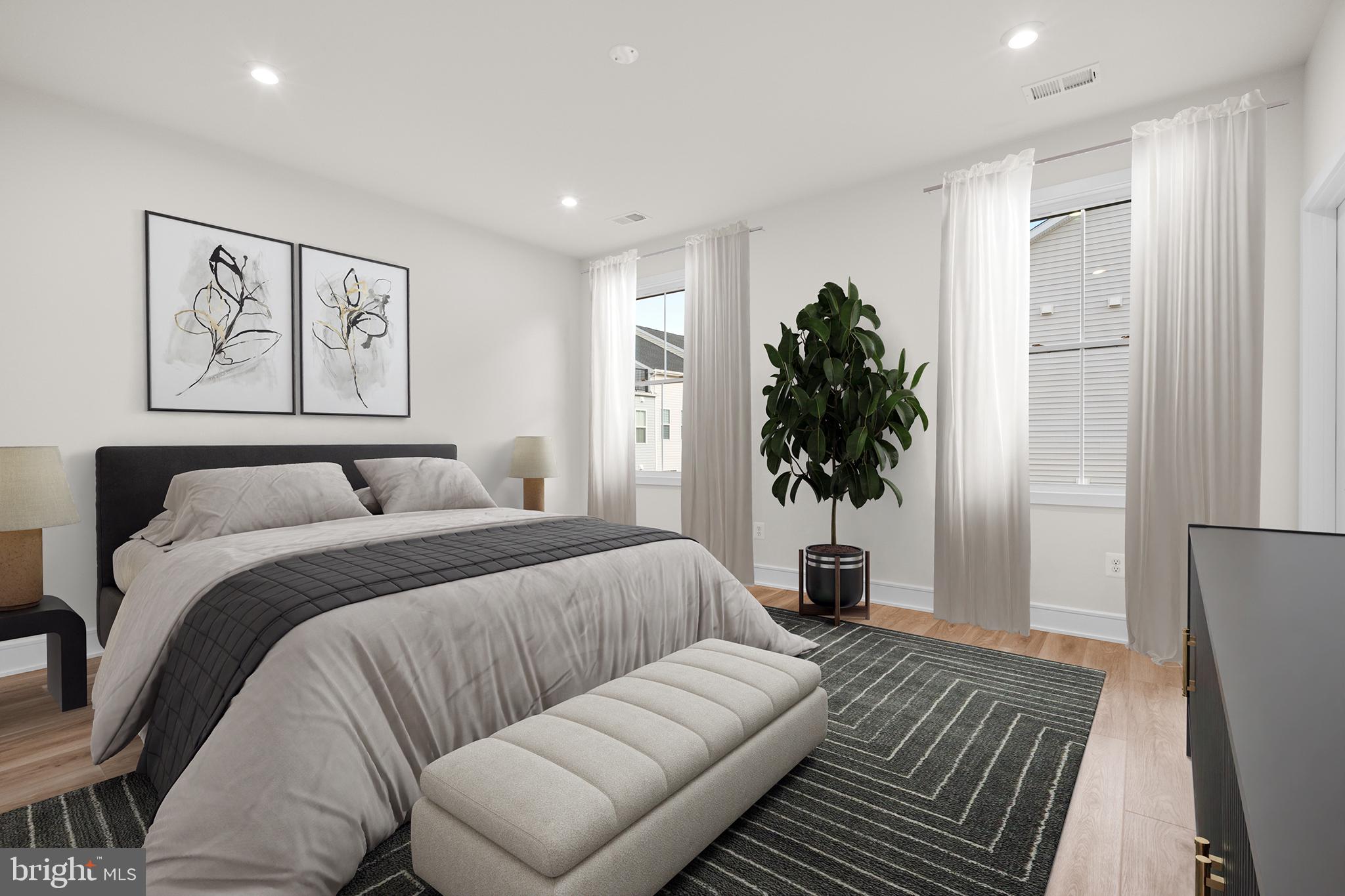 42121 PICASSO SQUARE