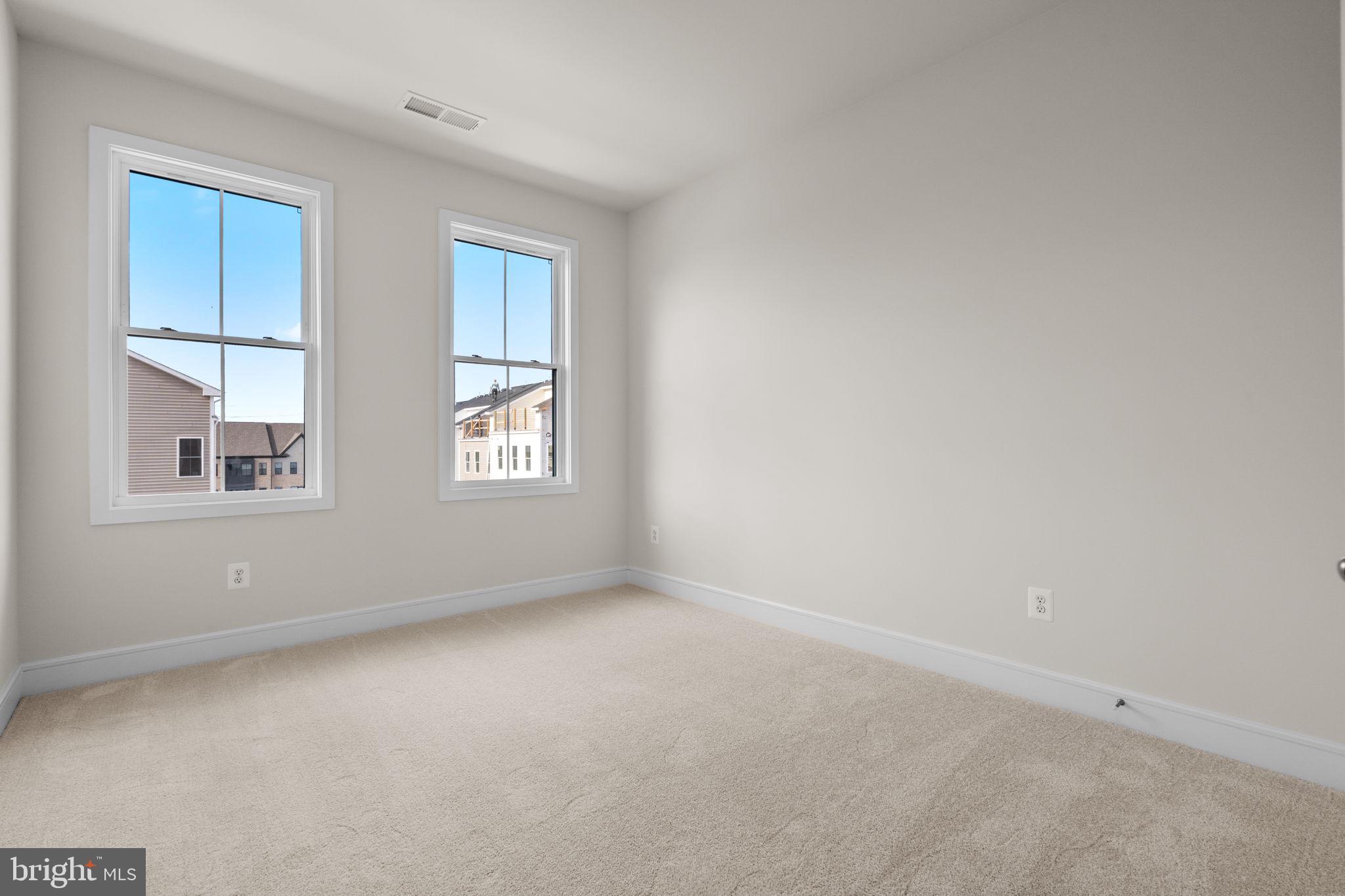 42121 PICASSO SQUARE