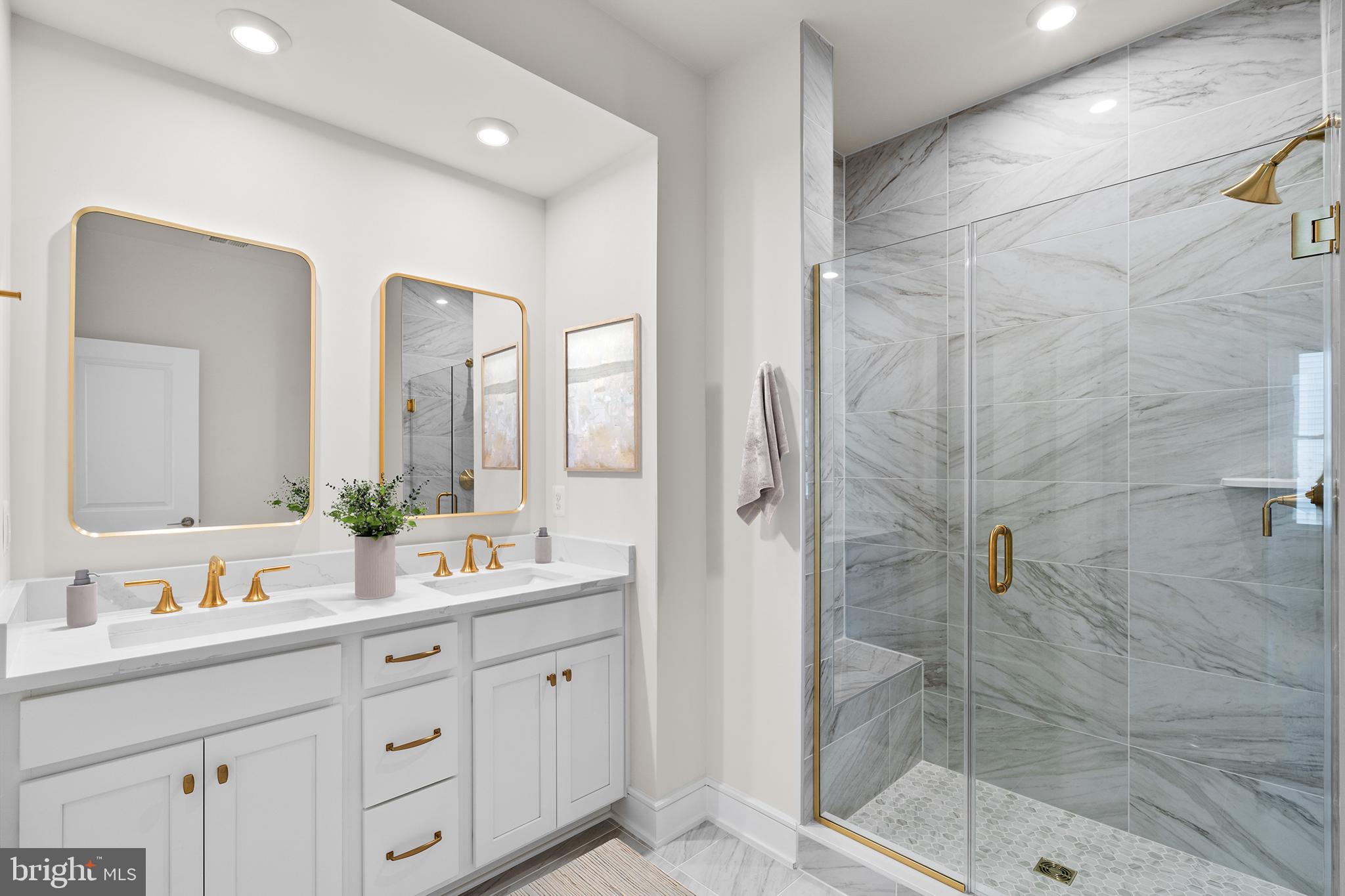 42121 PICASSO SQUARE