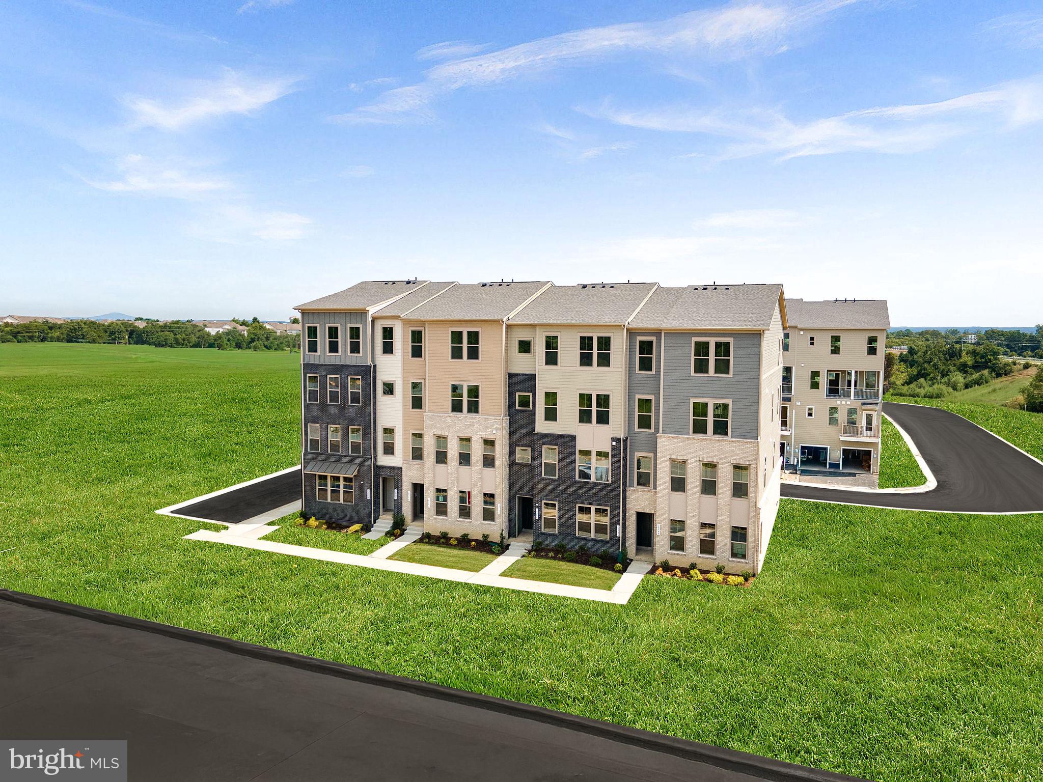 19752 MISTY MOSS SQUARE 1