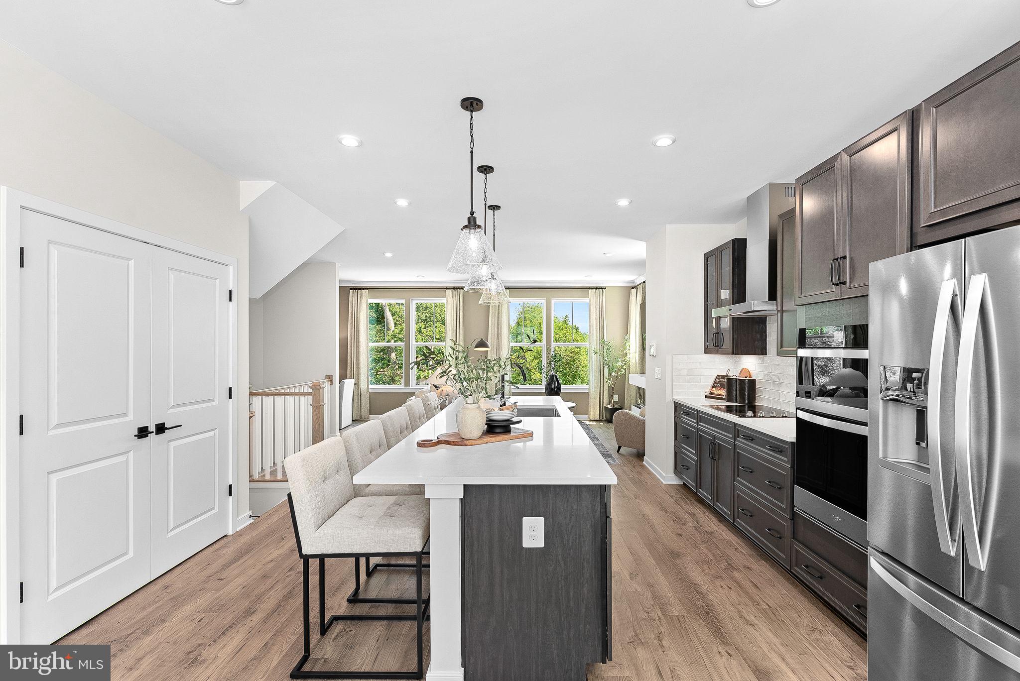 54320 MYSTIC MAROON TERRACE