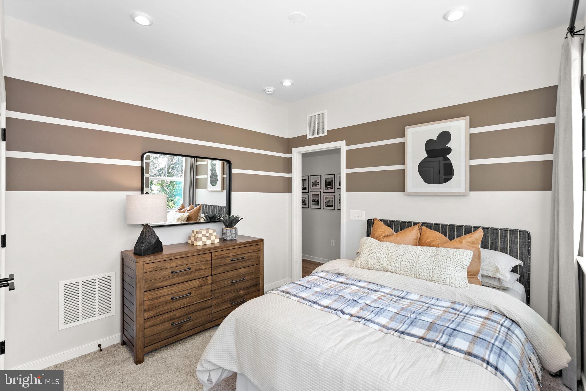 54320 MYSTIC MAROON TERRACE