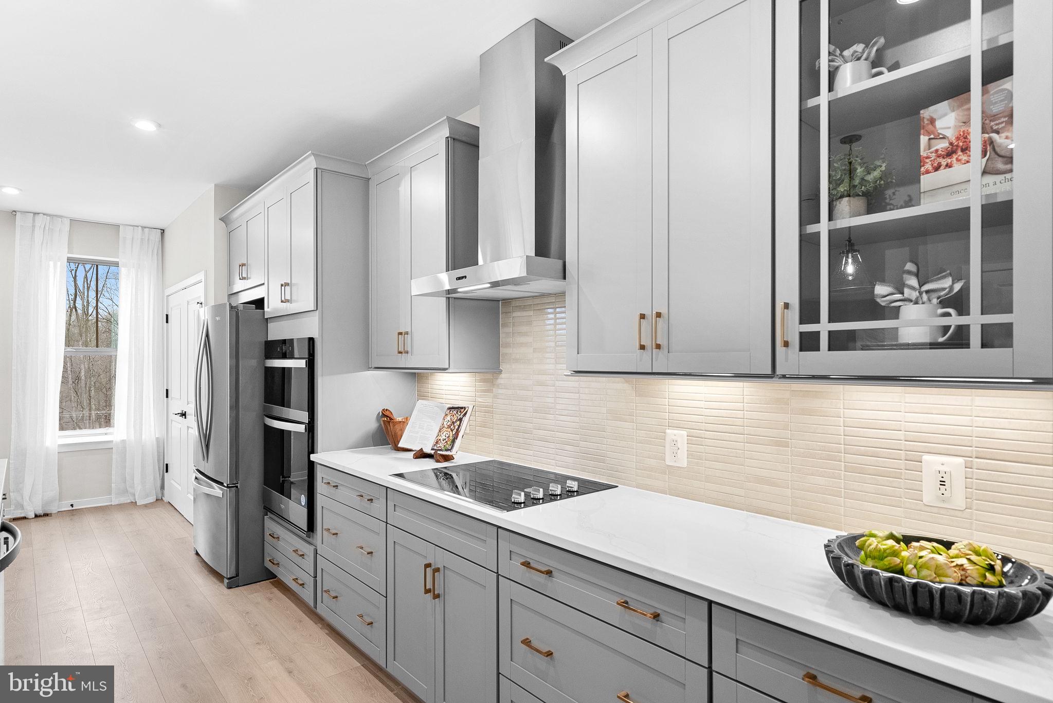 2460 MYSTIC MAROON TERRACE