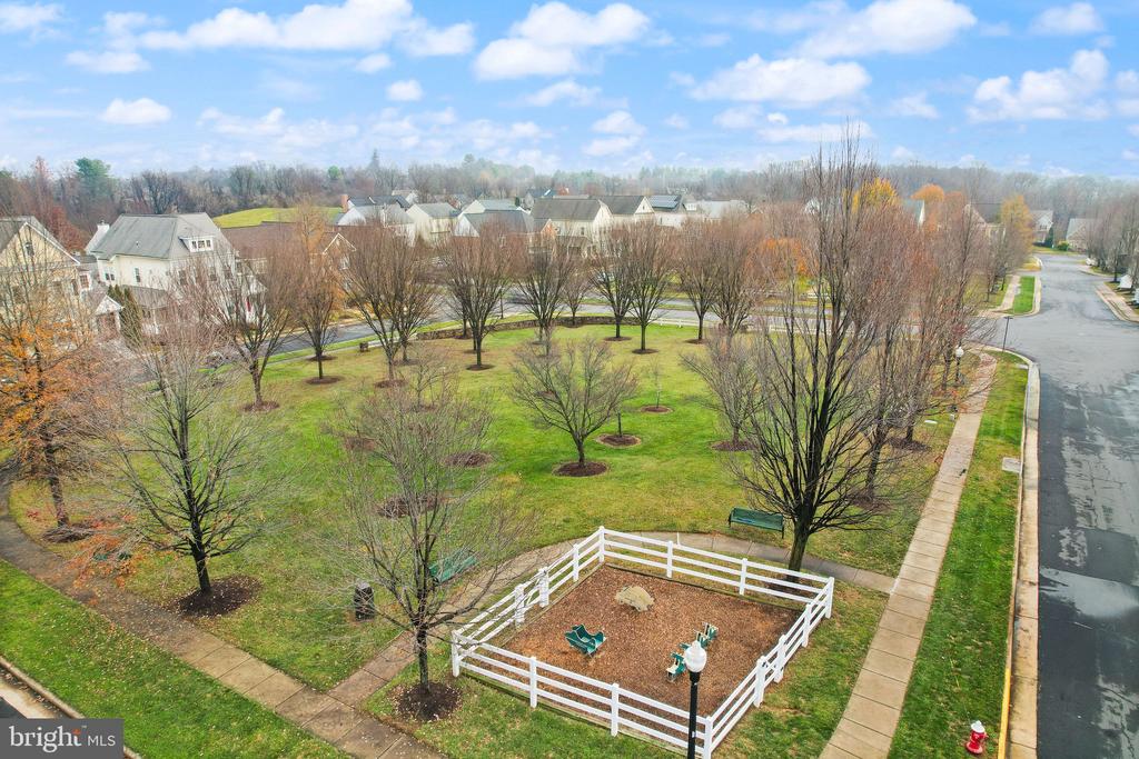 17453 TEDLER CIRCLE
