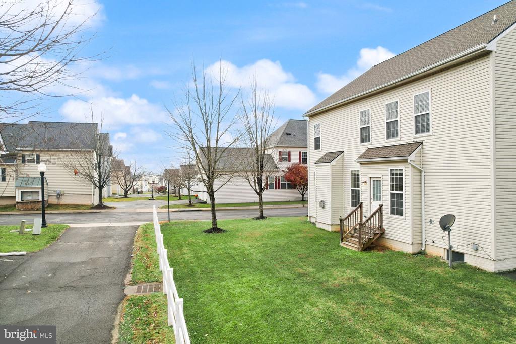 17453 TEDLER CIRCLE