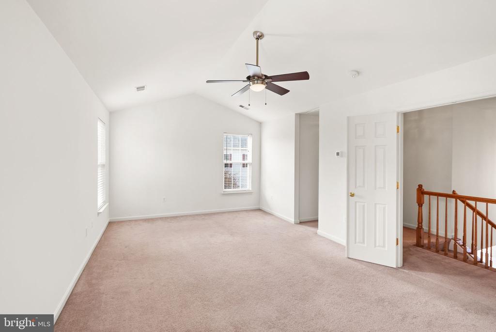 17453 TEDLER CIRCLE