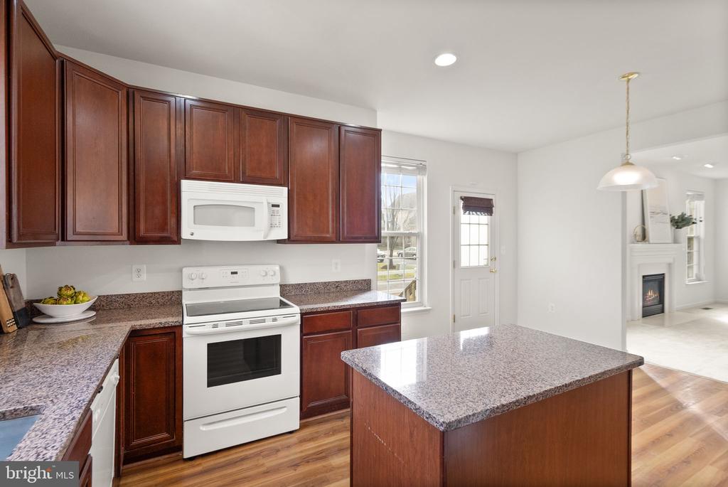 17453 TEDLER CIRCLE