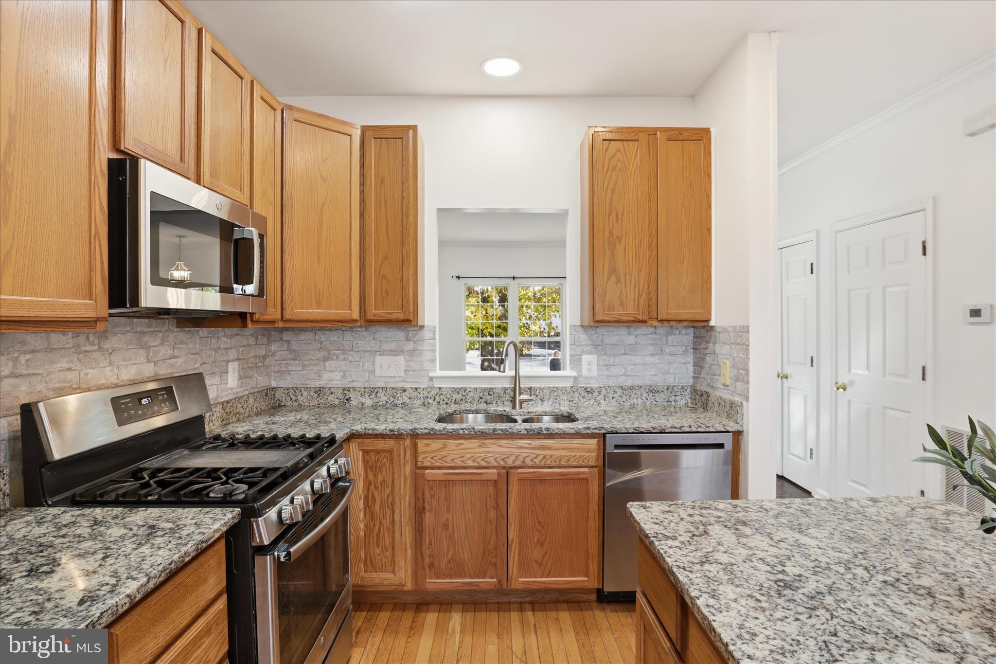 45580 GRAND CENTRAL SQUARE