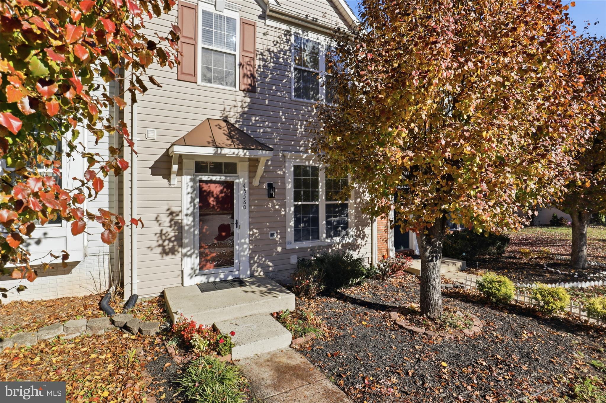 45580 GRAND CENTRAL SQUARE