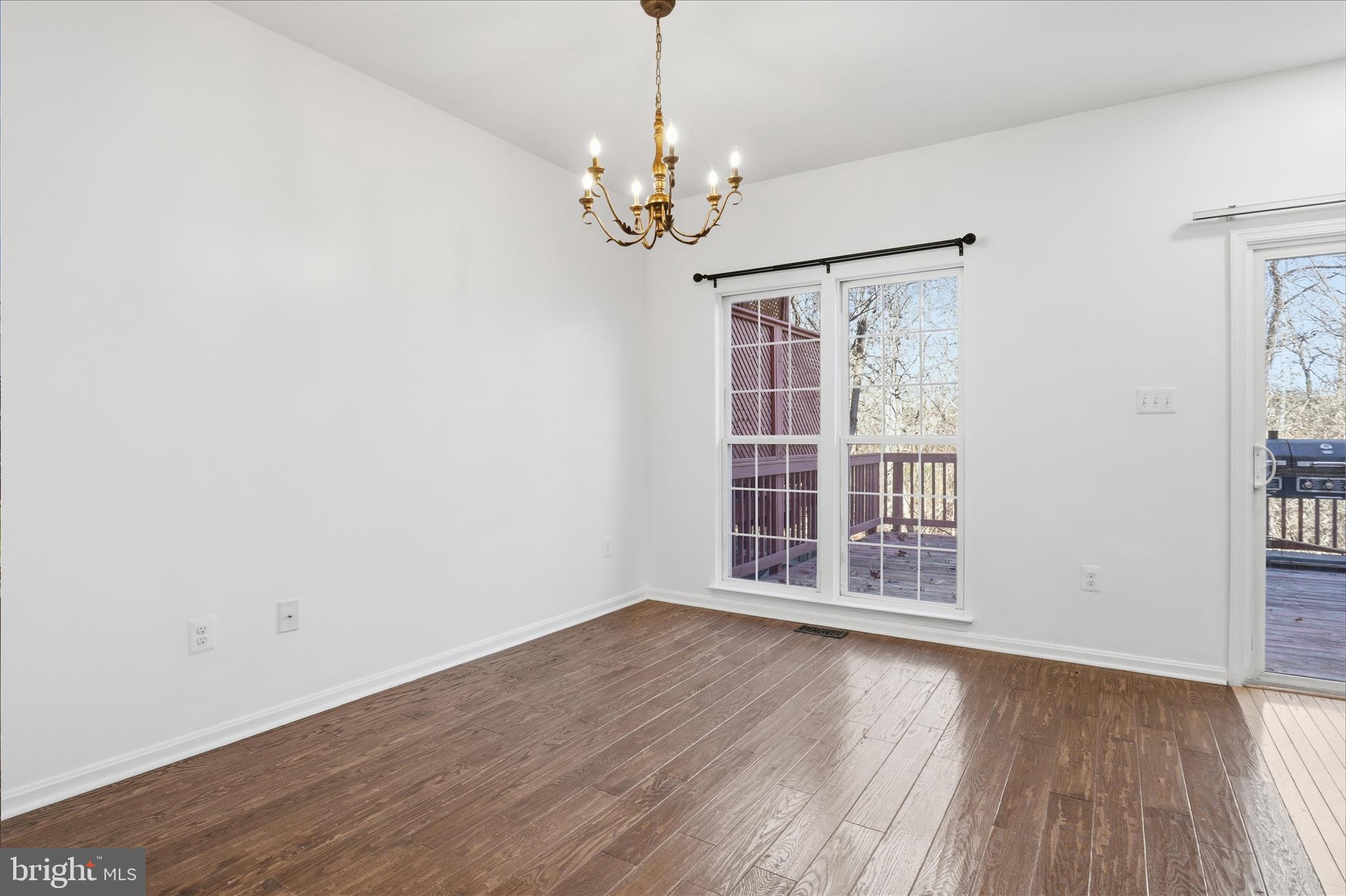 45580 GRAND CENTRAL SQUARE