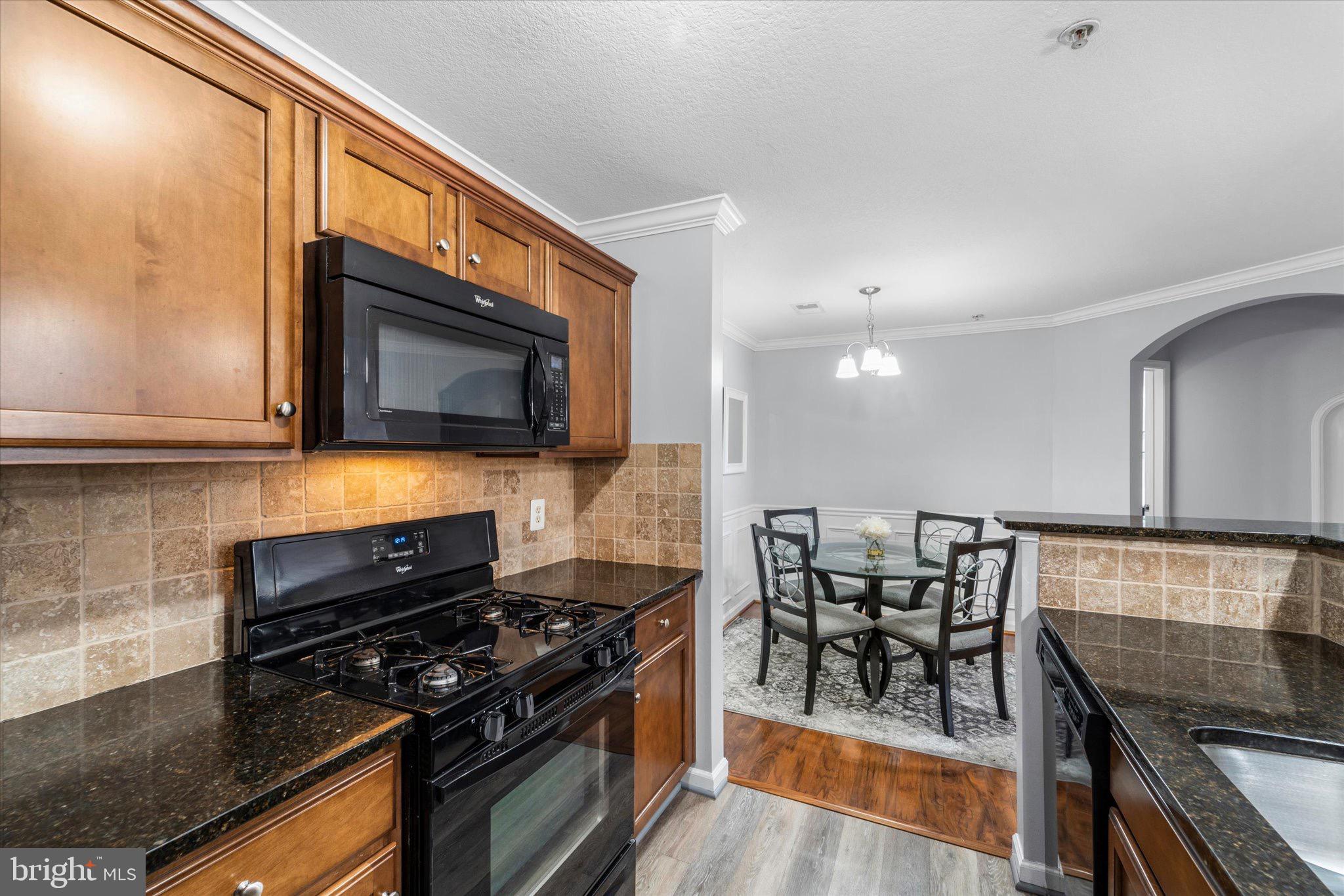 514 SUNSET VIEW TERRACE SE 402