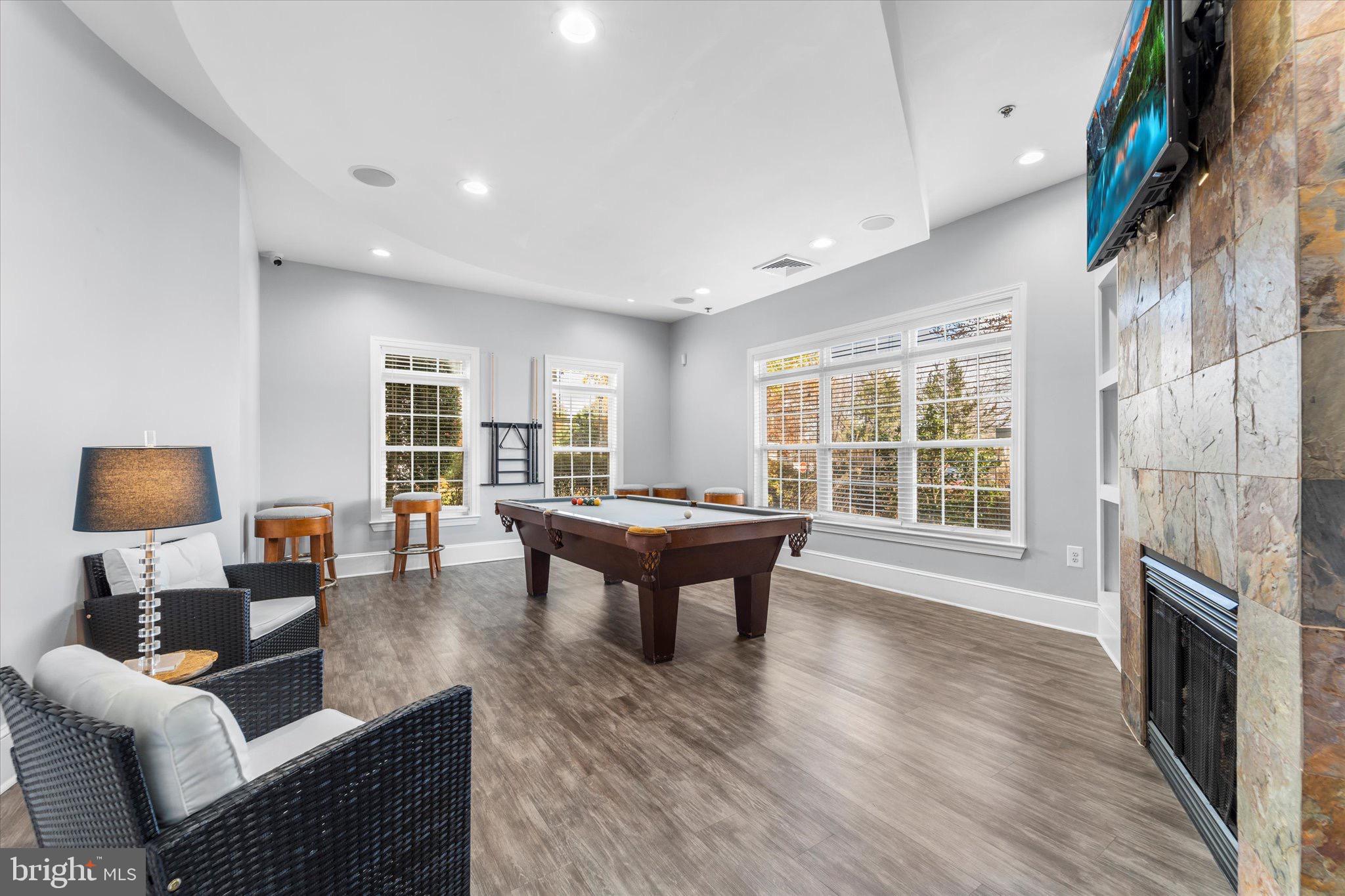 514 SUNSET VIEW TERRACE SE 402