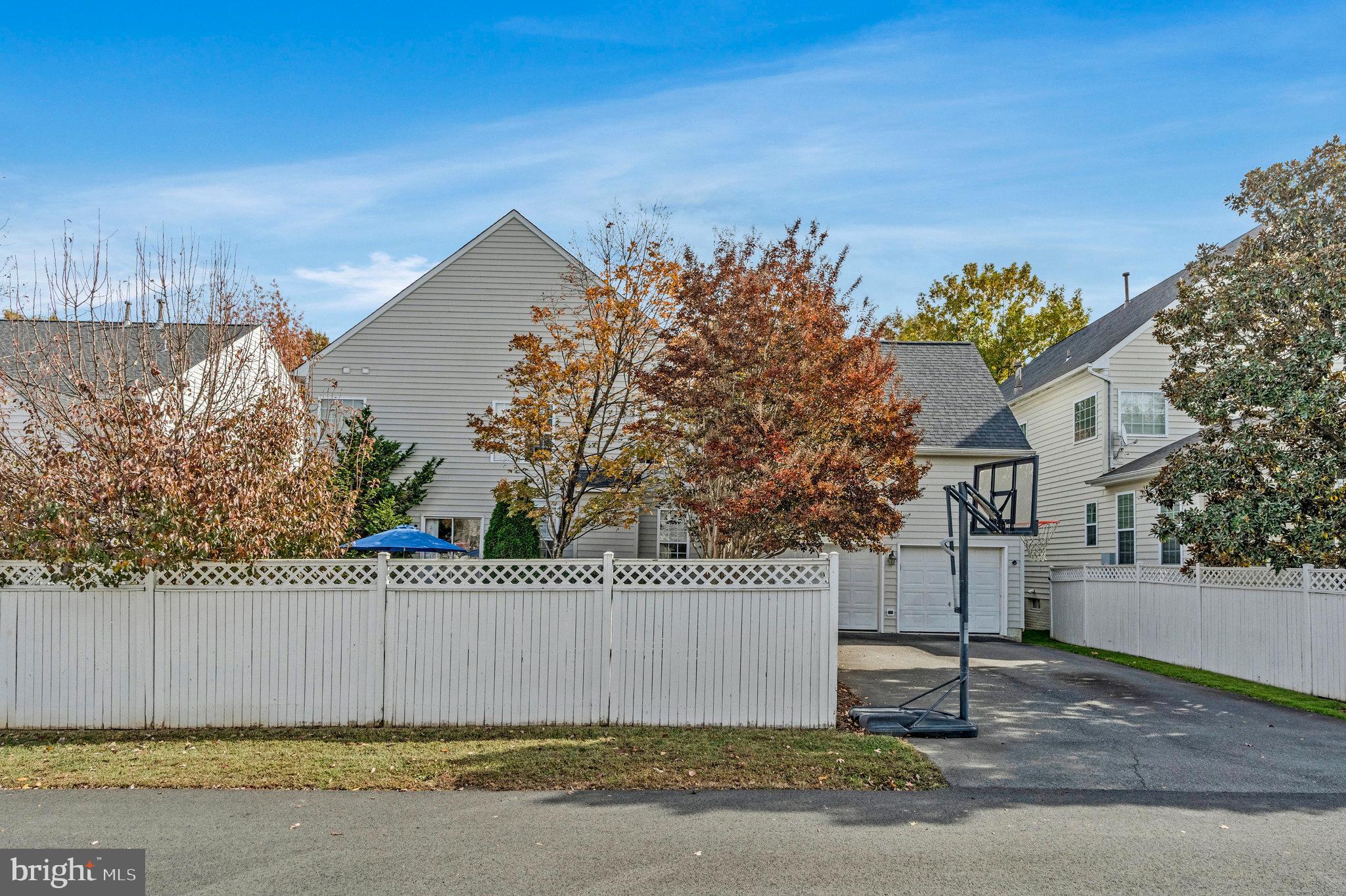 20319 BOWFONDS STREET