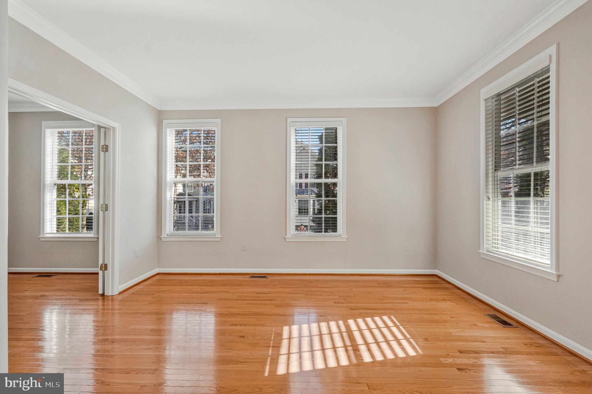 20319 BOWFONDS STREET