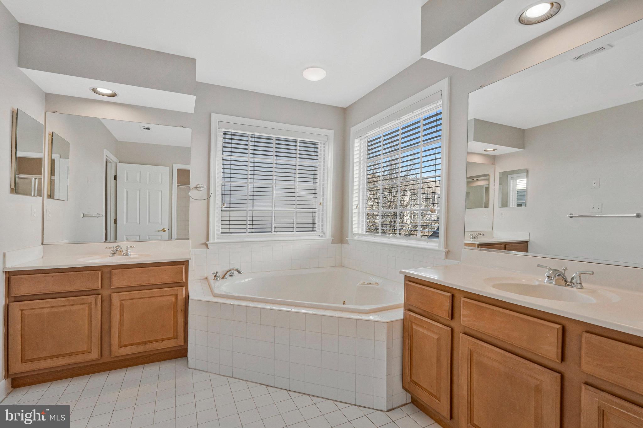 20319 BOWFONDS STREET