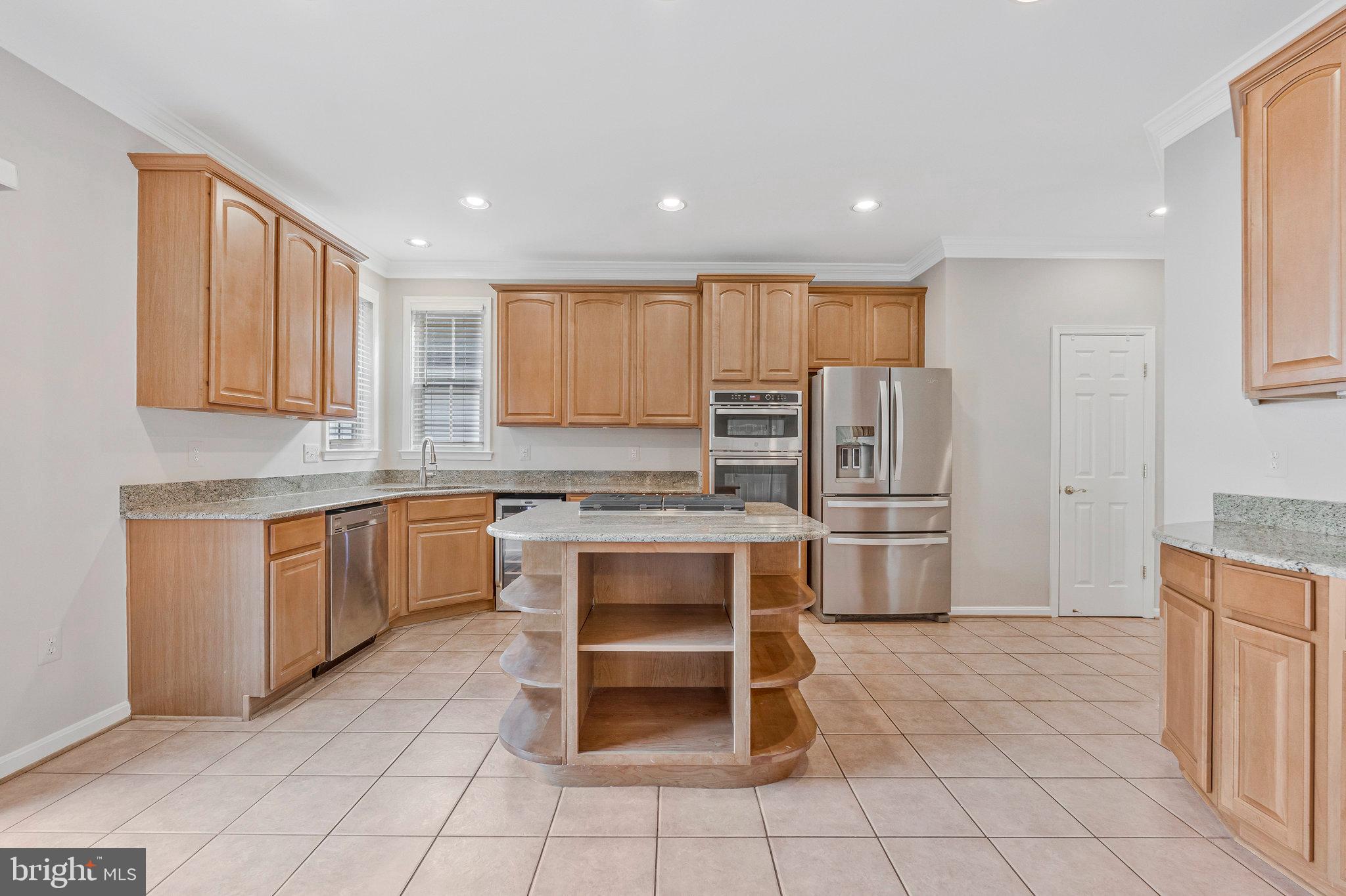 20319 BOWFONDS STREET