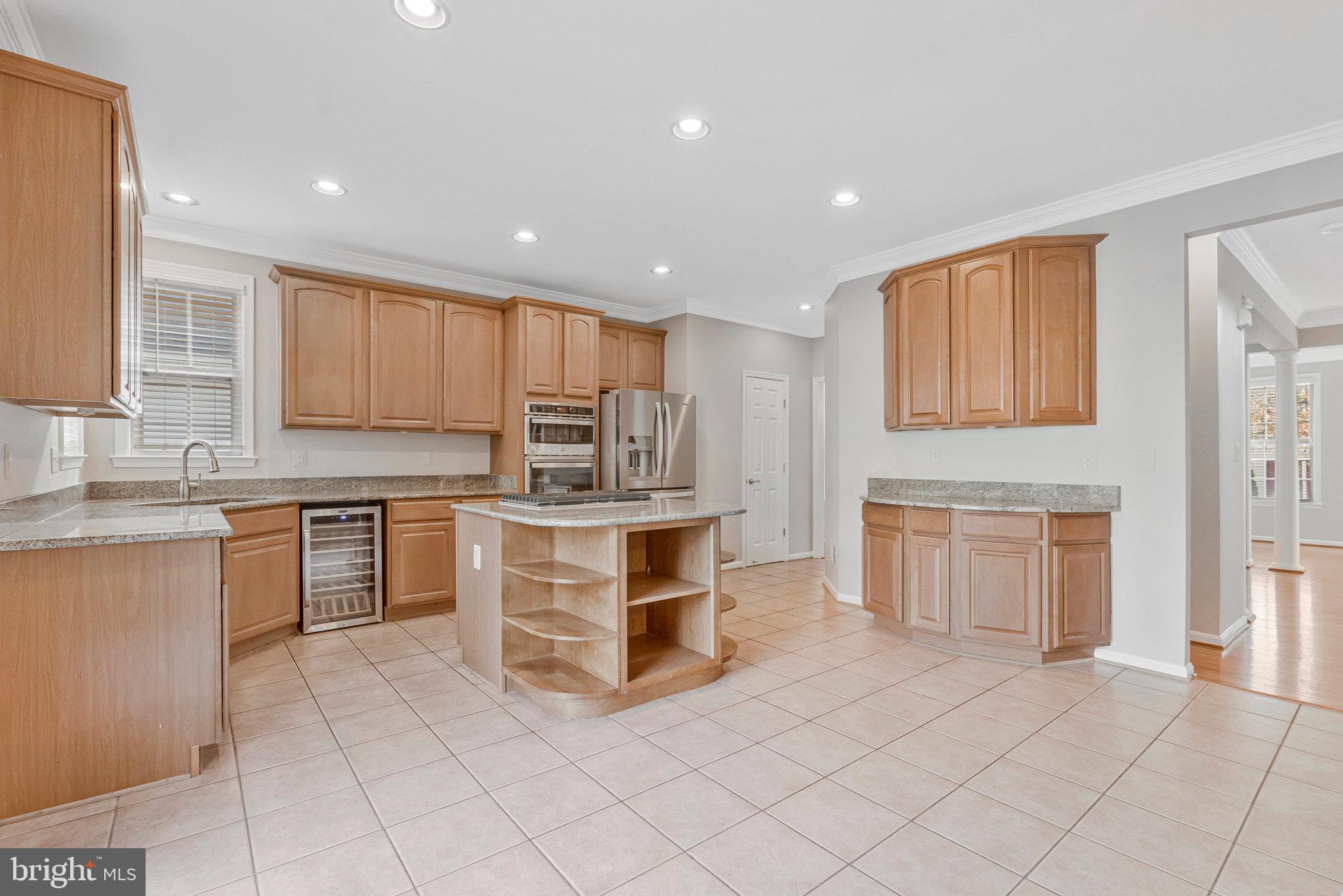 20319 BOWFONDS STREET