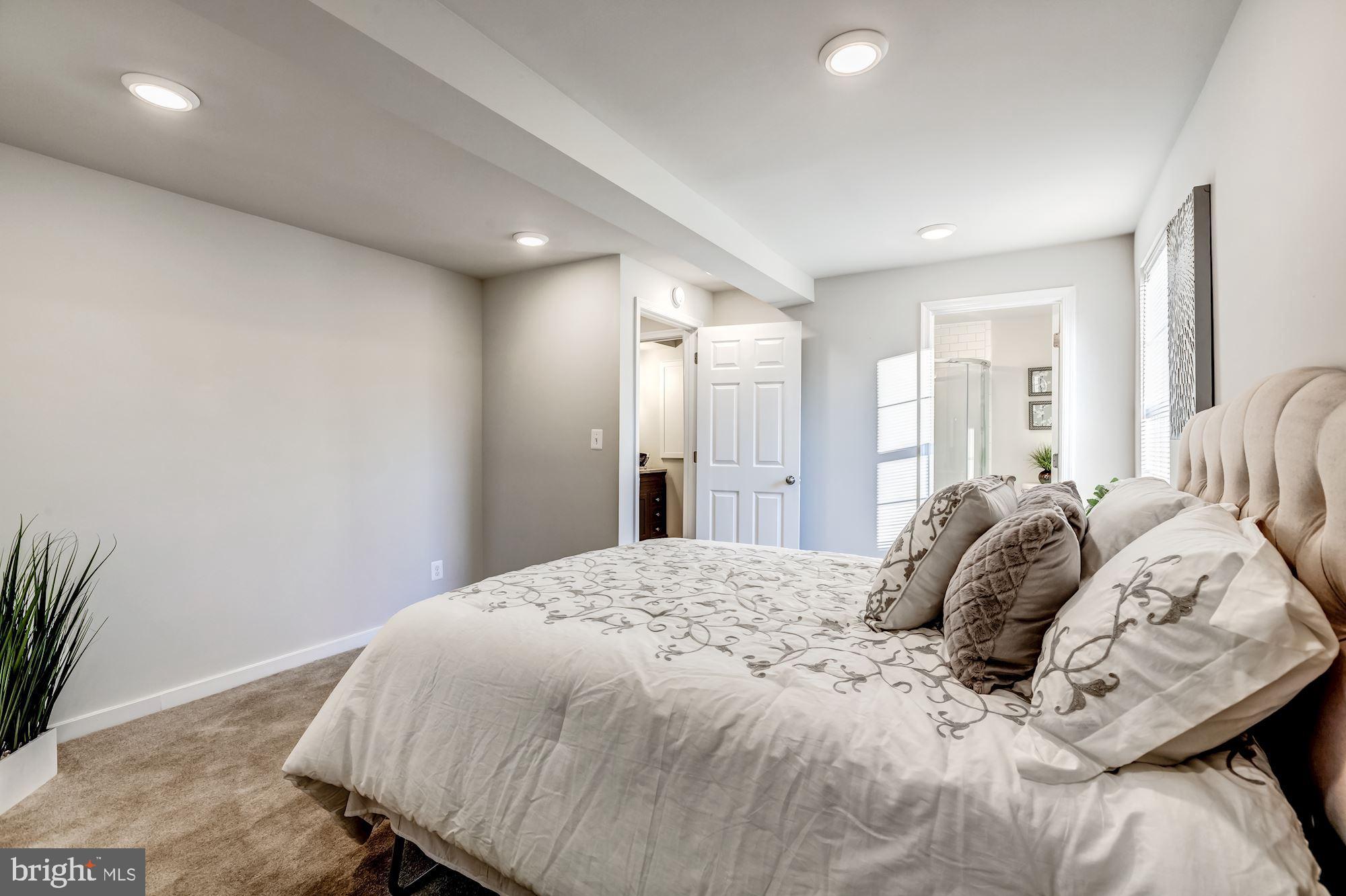 41217 & 41223 JOHN MOSBY HIGHWAY