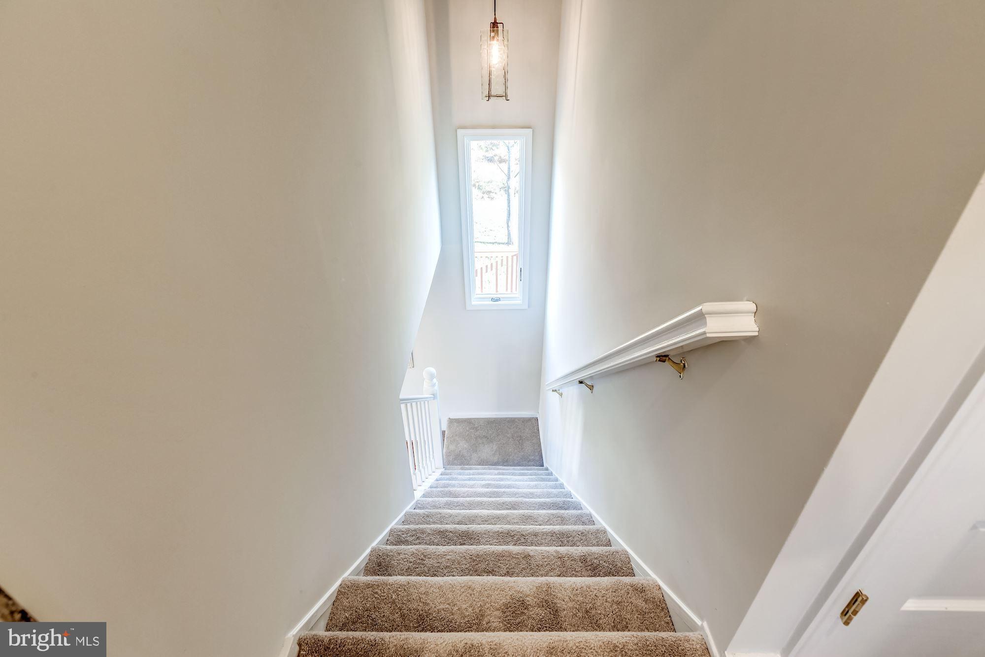 41217 & 41223 JOHN MOSBY HIGHWAY