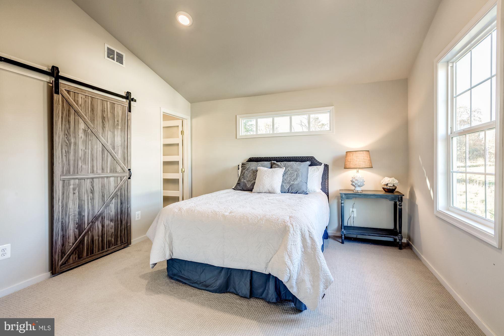 41217 & 41223 JOHN MOSBY HIGHWAY