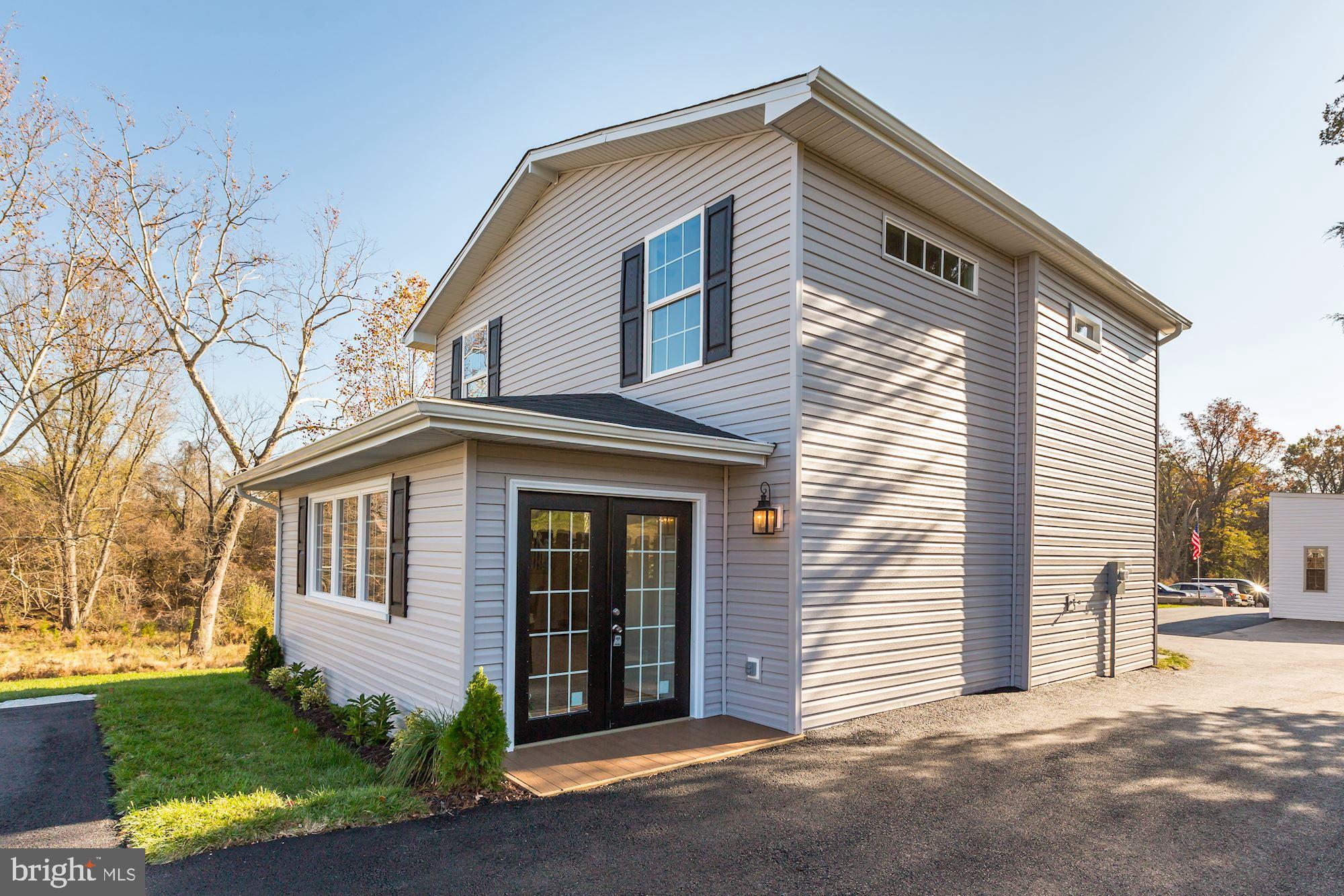 41217 & 41223 JOHN MOSBY HIGHWAY