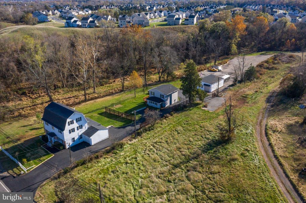 41217 & 41223 JOHN MOSBY HIGHWAY