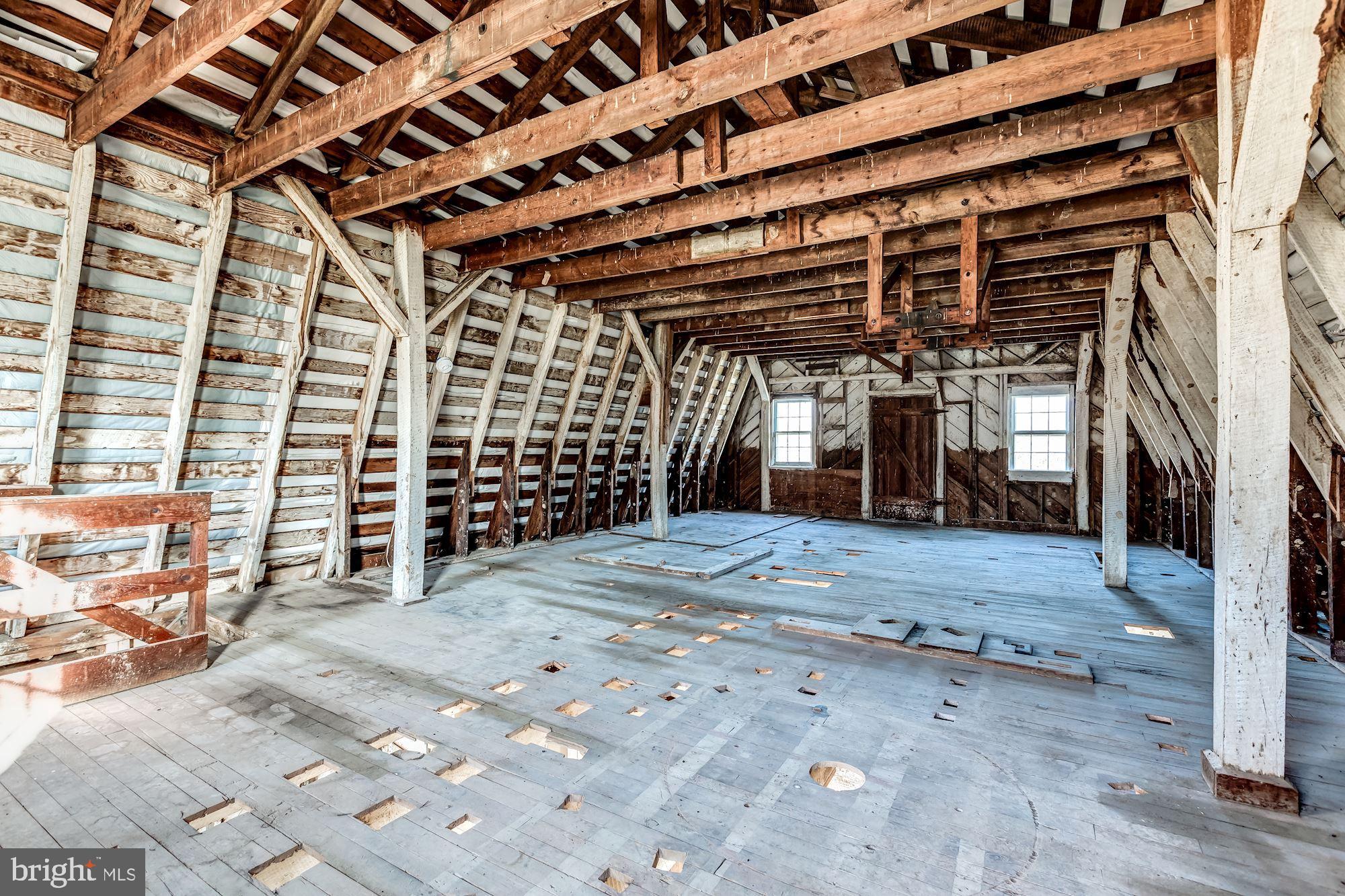 41217 & 41223 JOHN MOSBY HIGHWAY