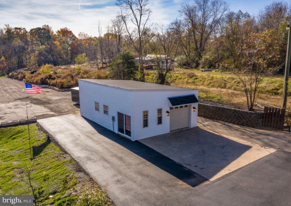 41217 & 41223 JOHN MOSBY HIGHWAY