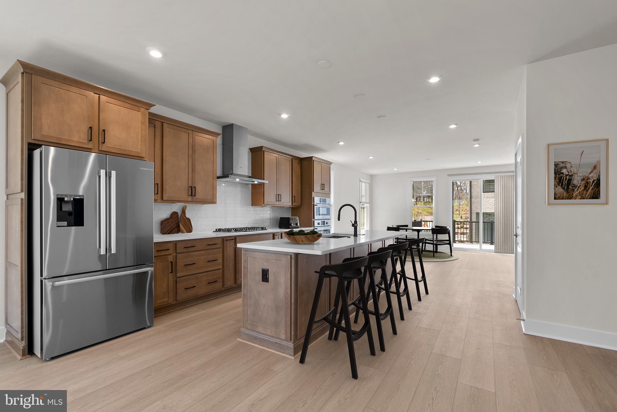 44506 LOWESTOFT SQUARE