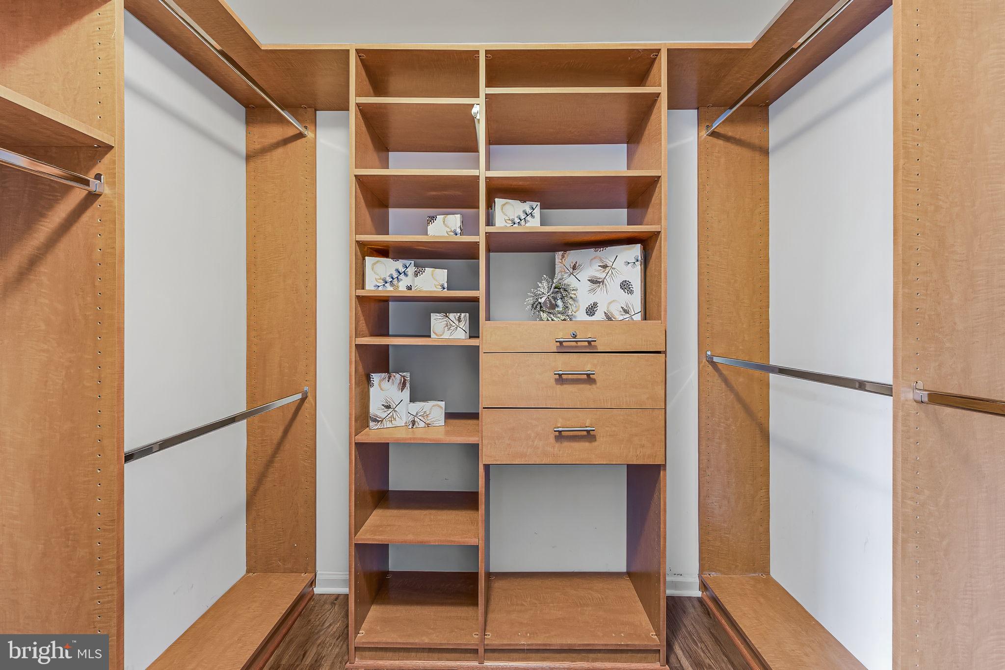 20419 CHARTER OAK DRIVE