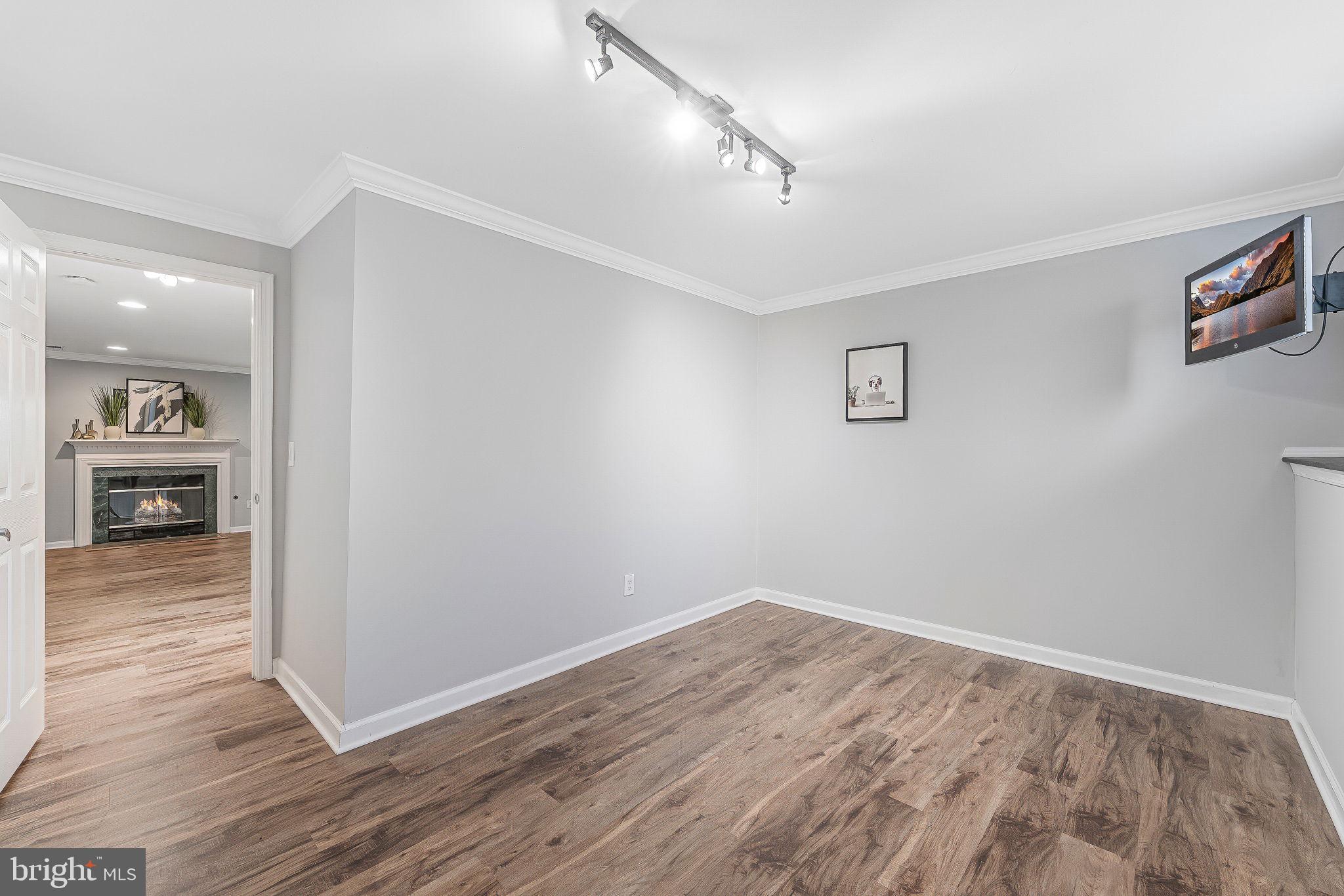 20419 CHARTER OAK DRIVE