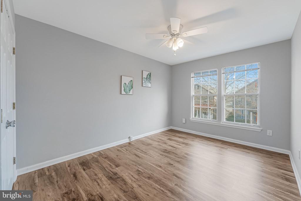 20419 CHARTER OAK DRIVE