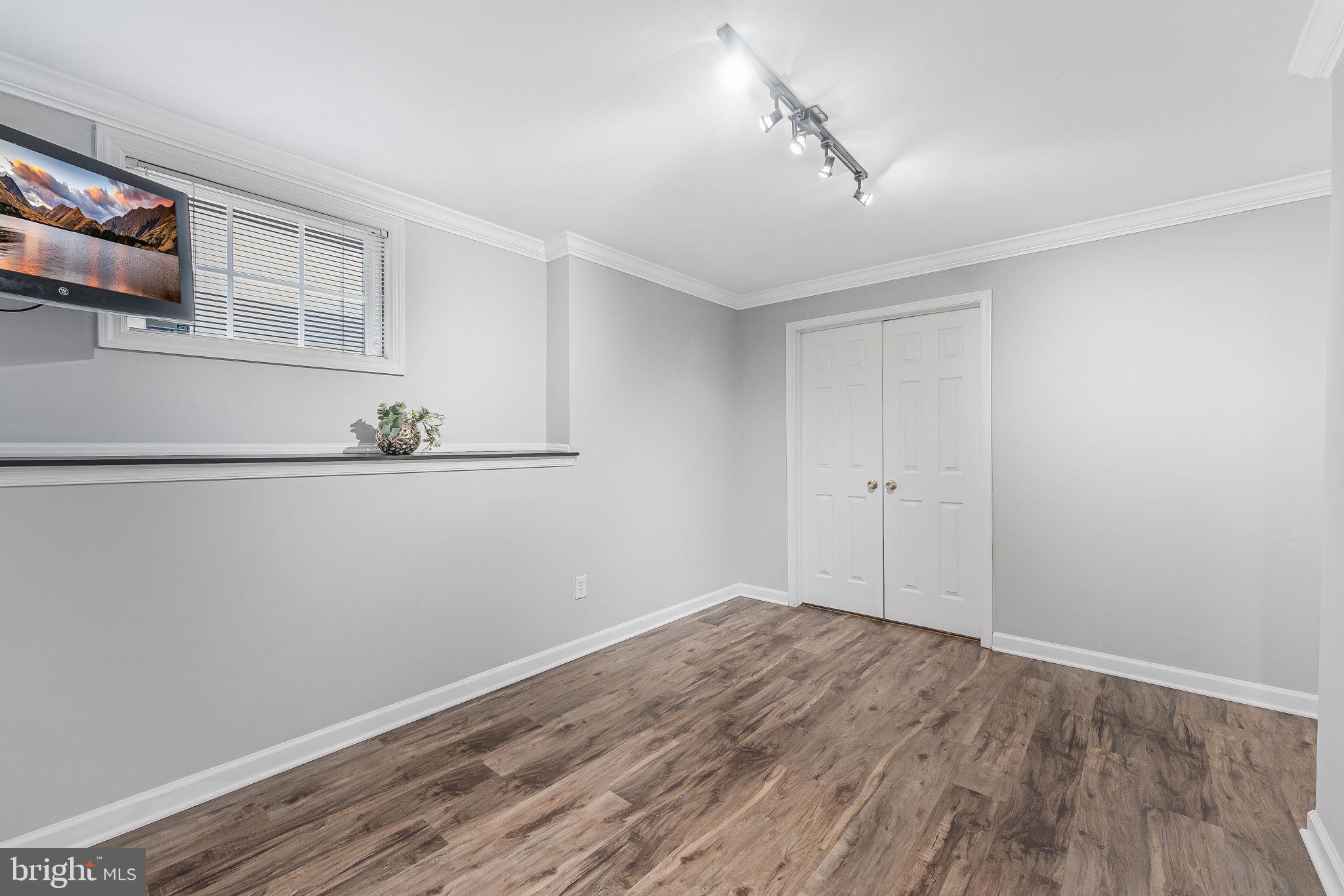 20419 CHARTER OAK DRIVE