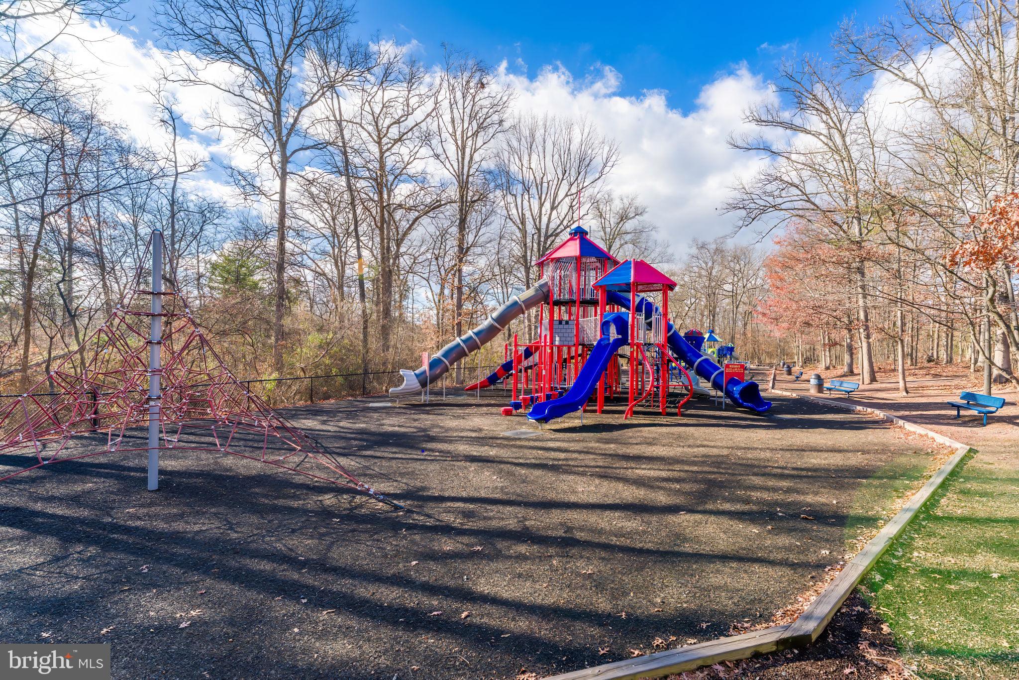 20419 CHARTER OAK DRIVE