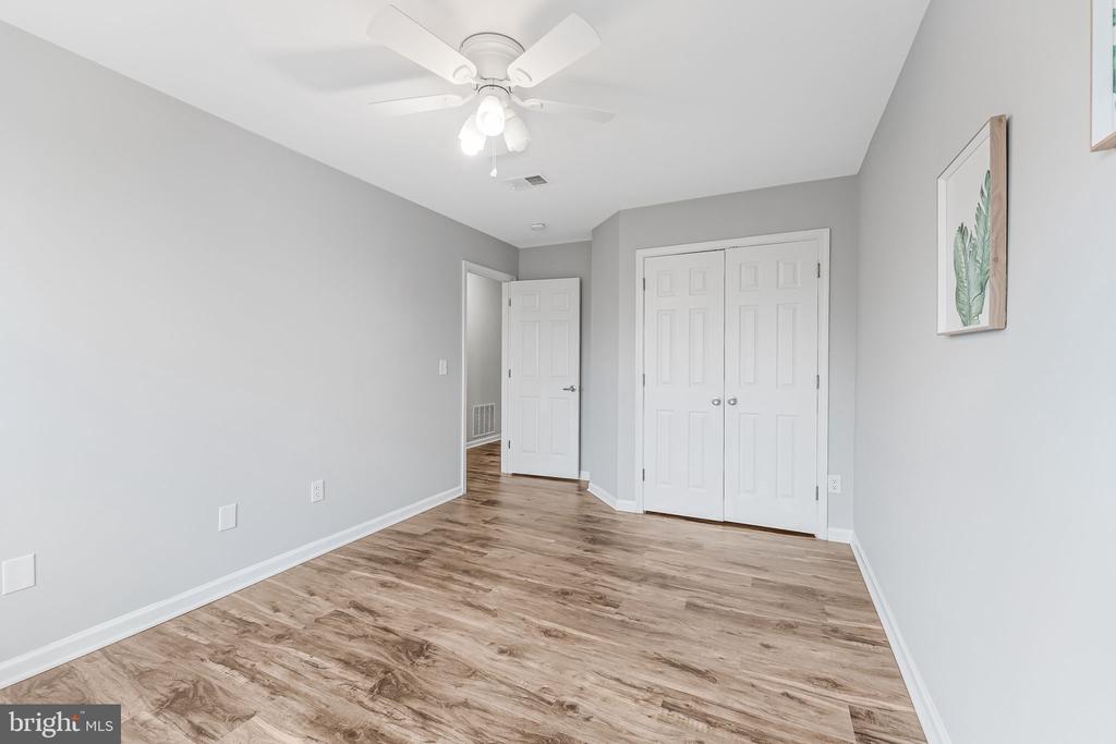 20419 CHARTER OAK DRIVE