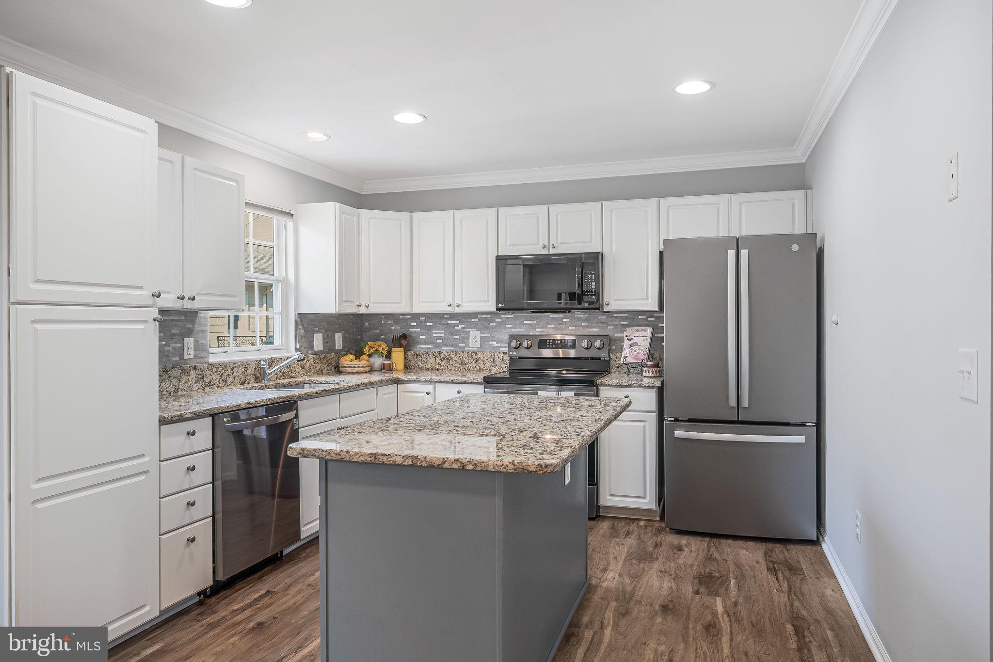 20419 CHARTER OAK DRIVE