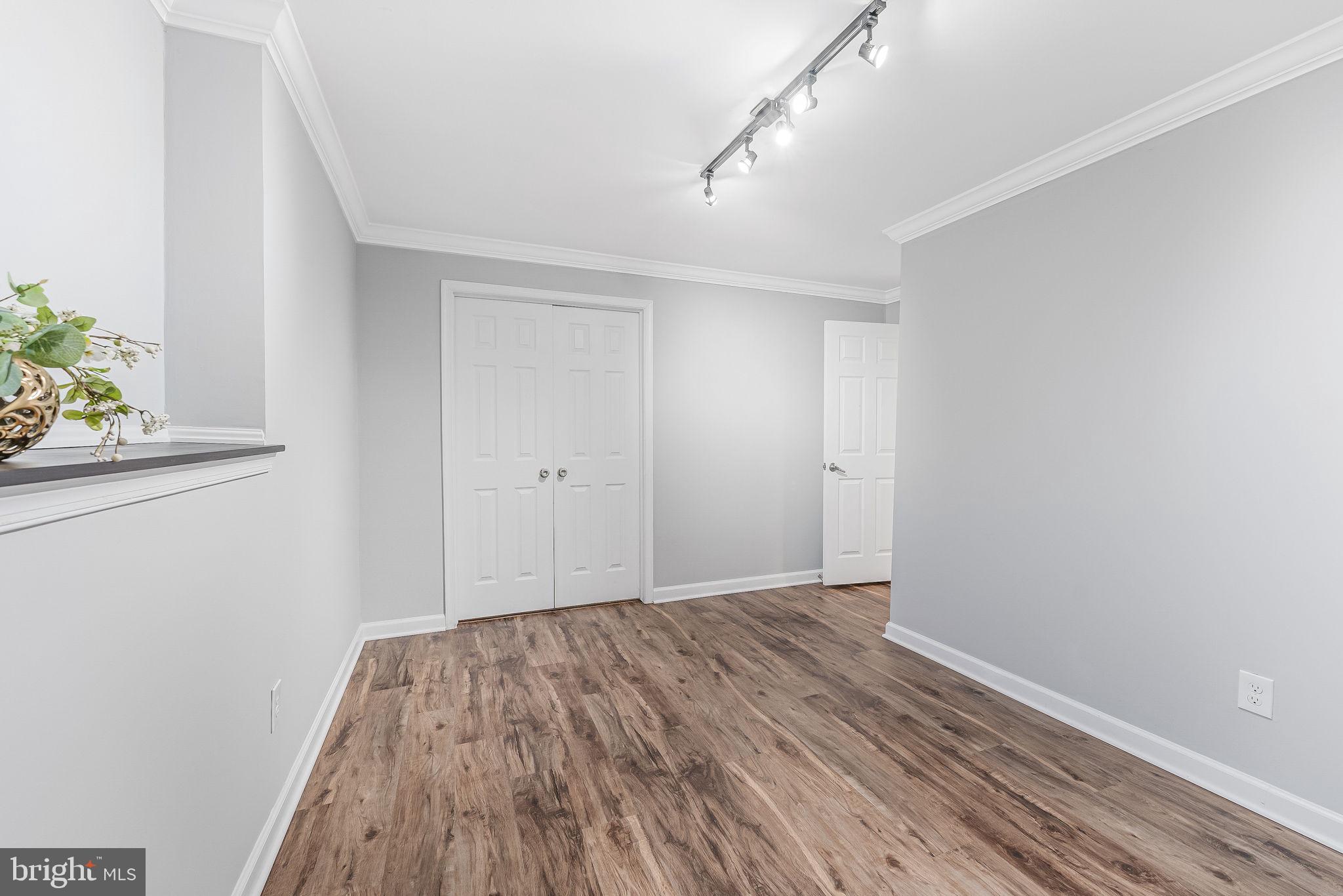 20419 CHARTER OAK DRIVE