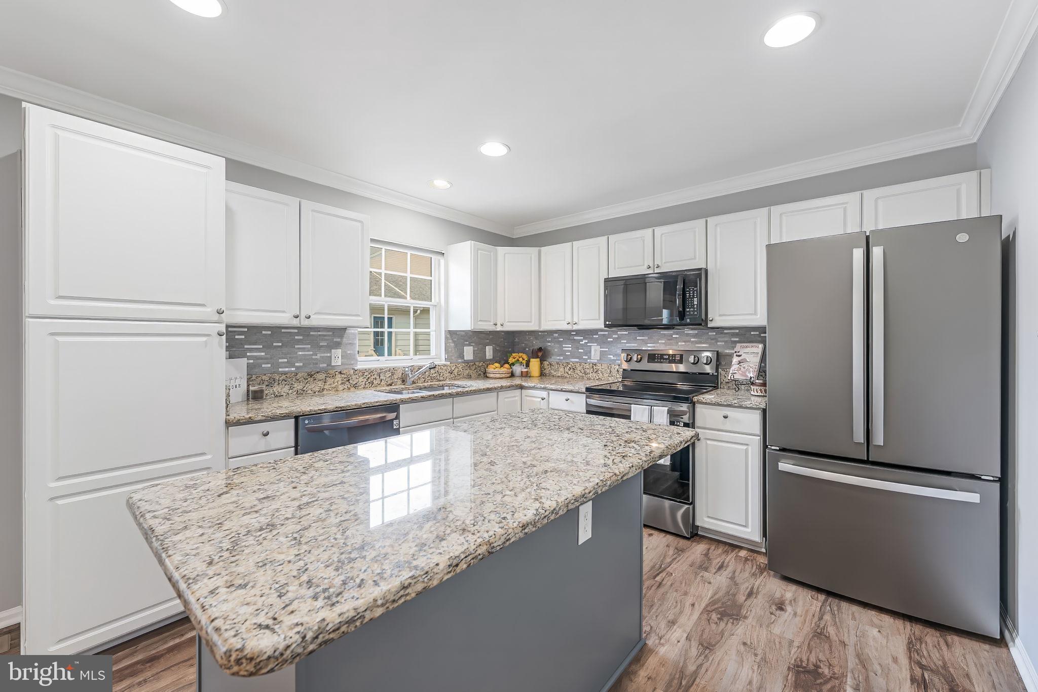 20419 CHARTER OAK DRIVE