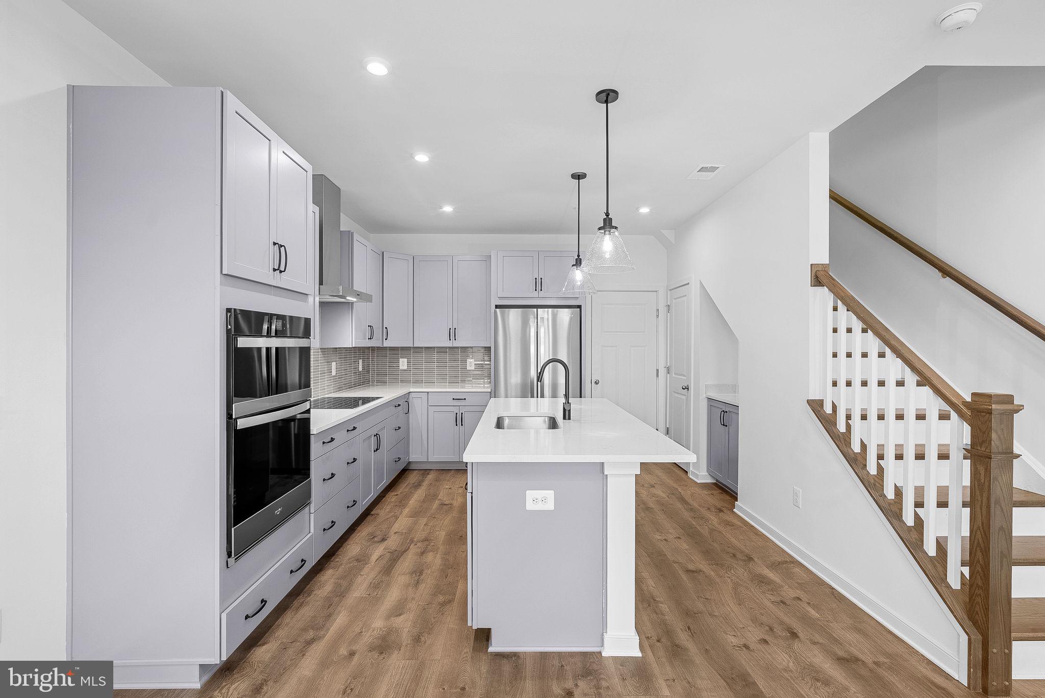 19719 MISTY MOSS SQUARE 1